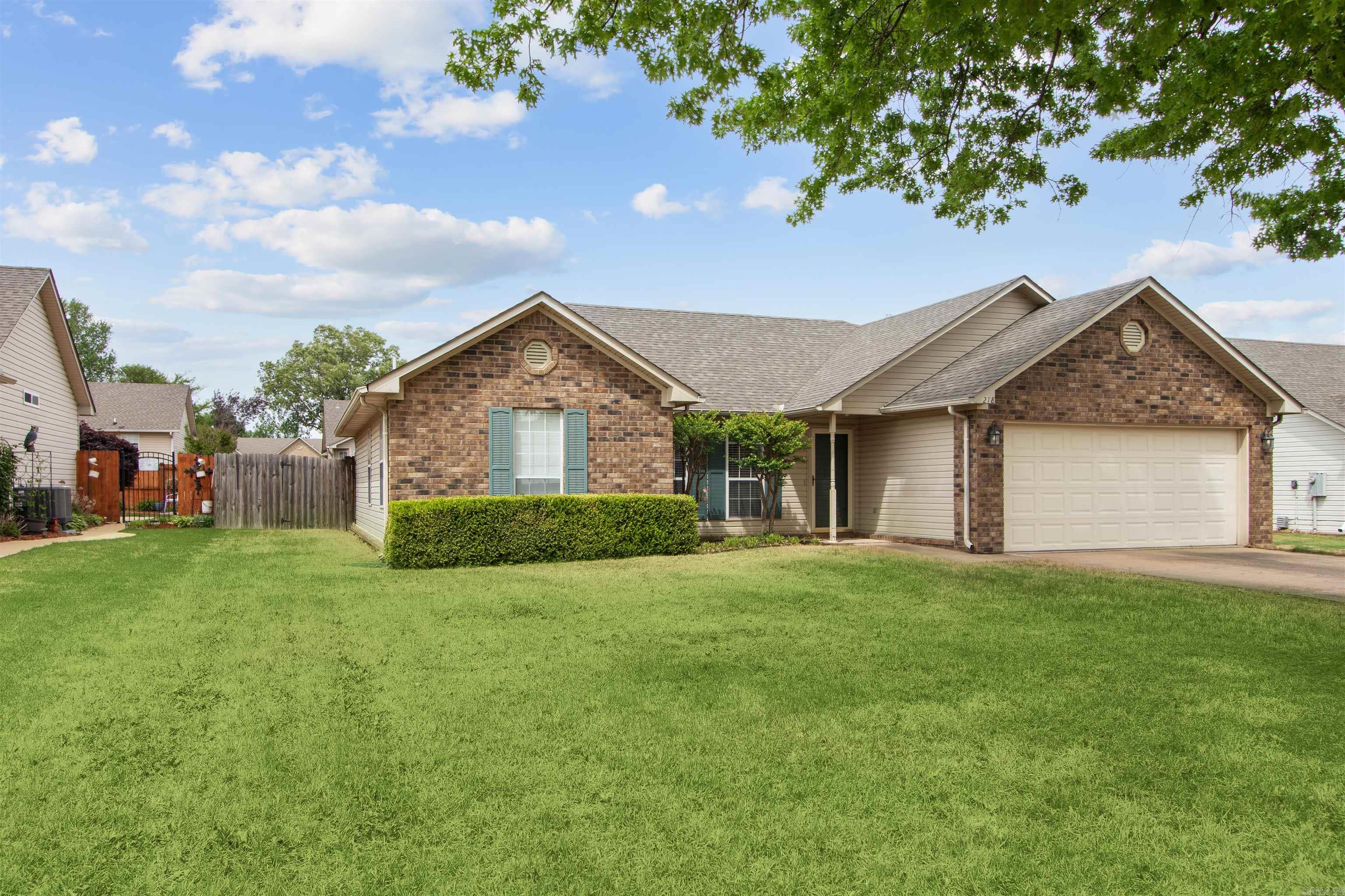 WOODLAND HEIGHTS - Residential