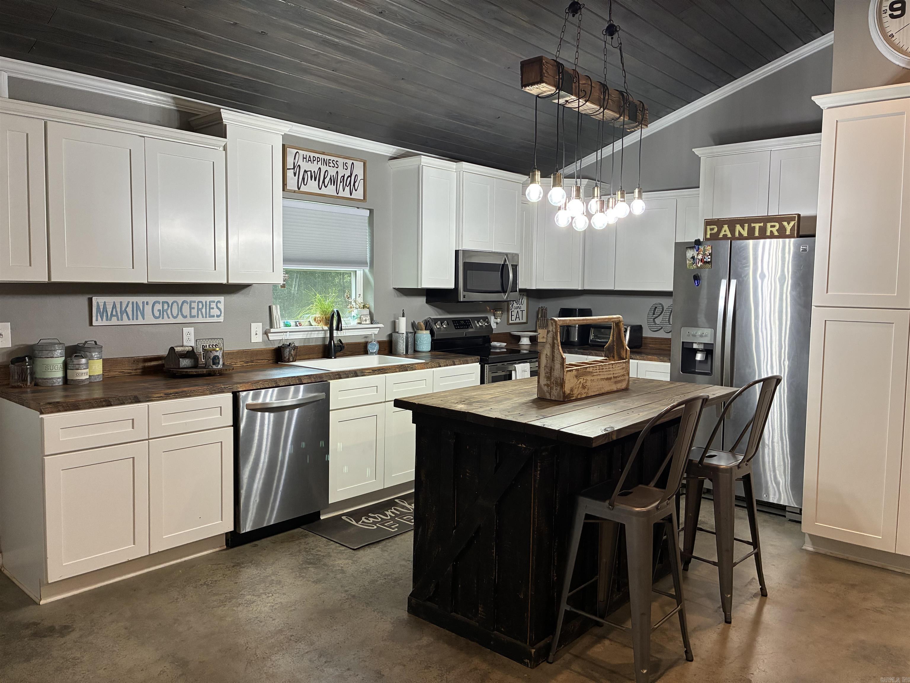 Metes & Bounds - Residential