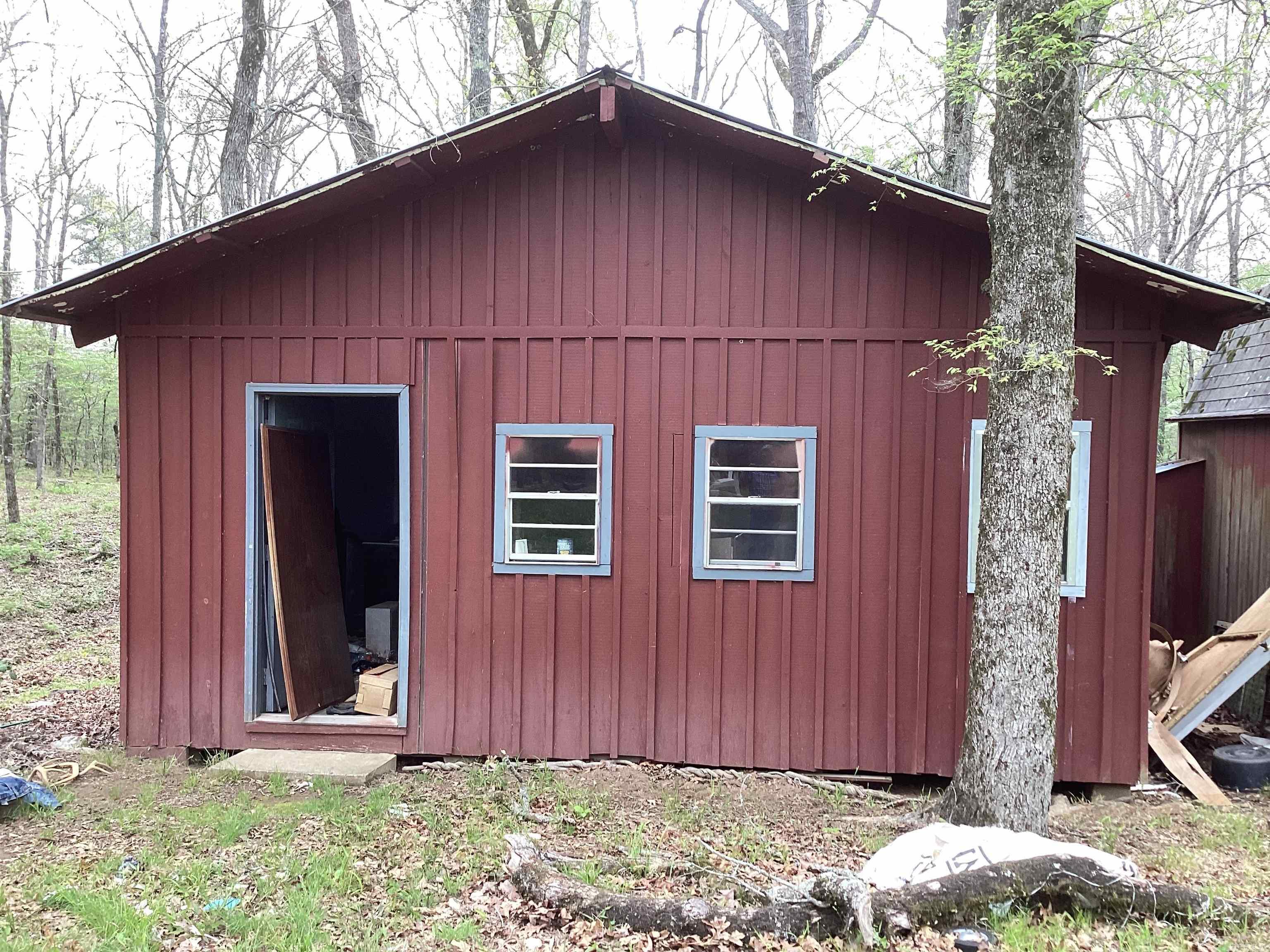 Metes & Bounds - Land