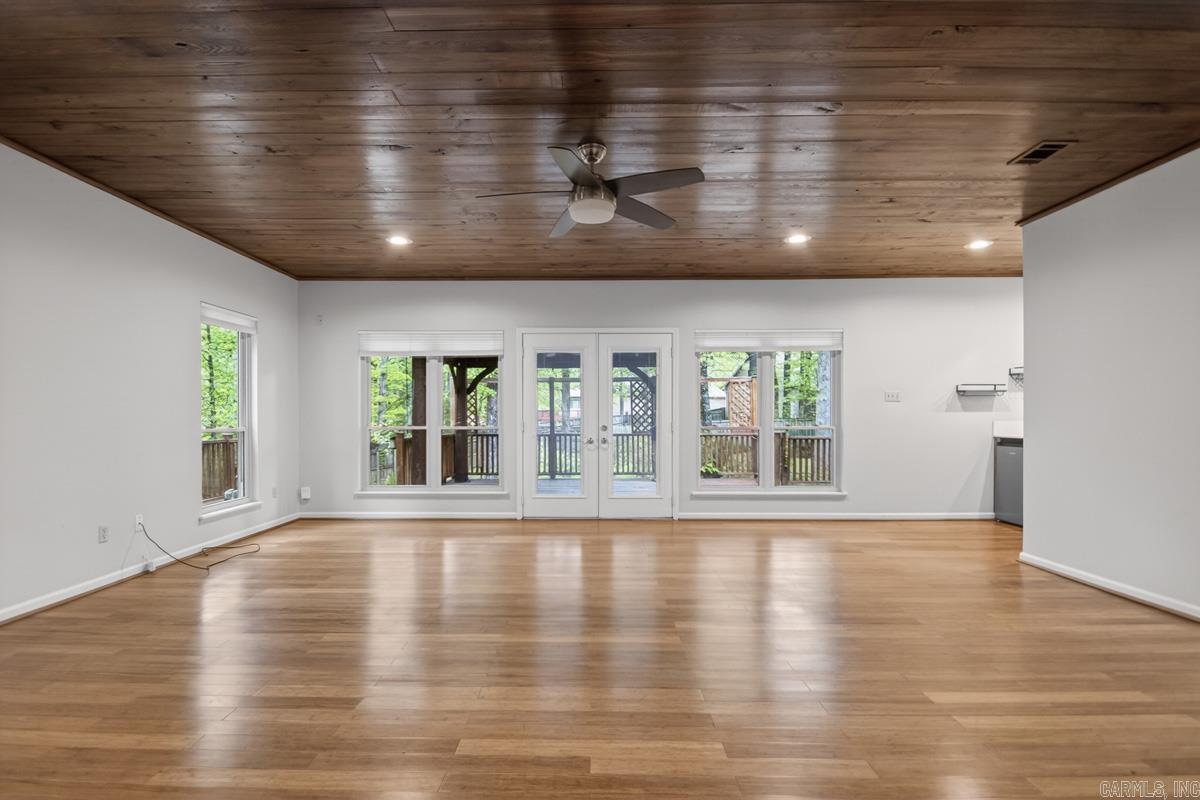 OTTER CREEK COMMUNITY - Residential