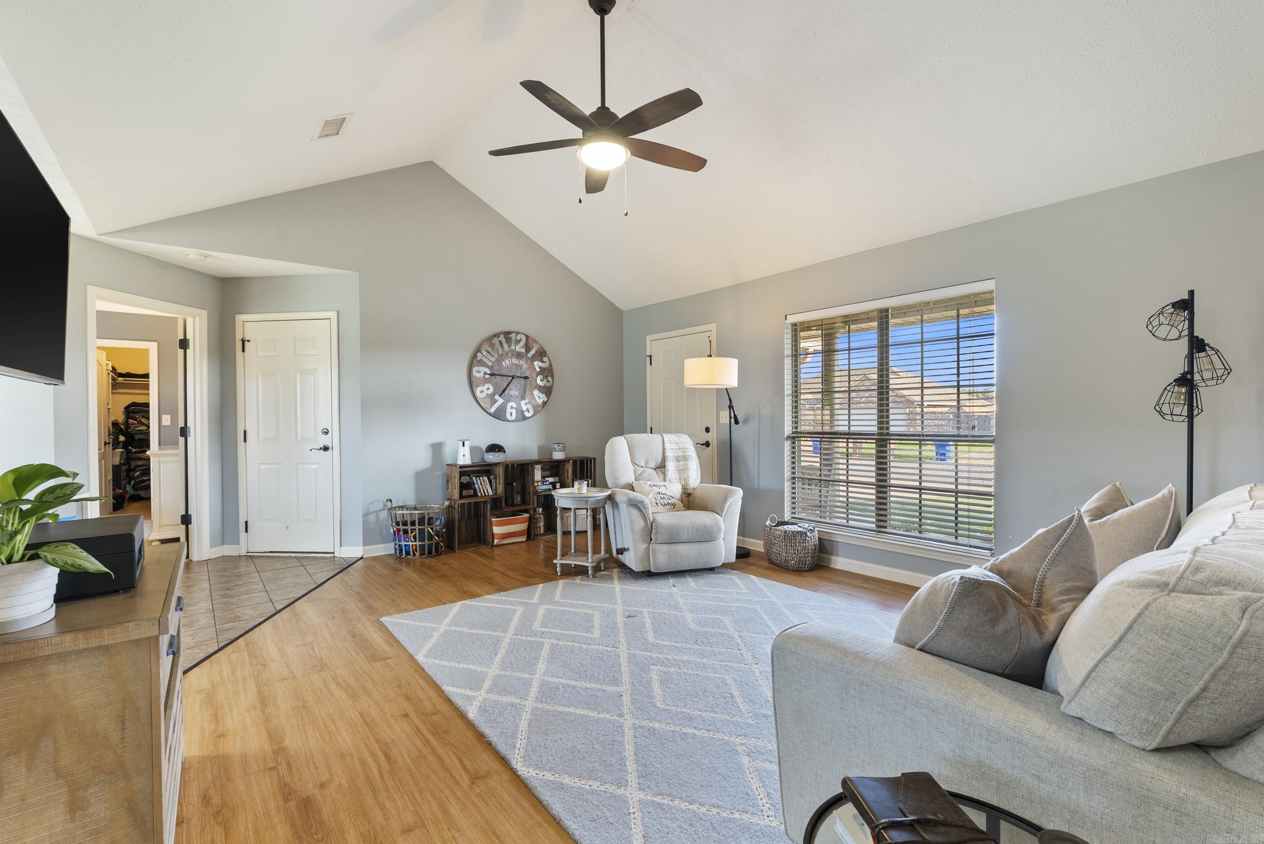JEWELS ESTATES - Residential