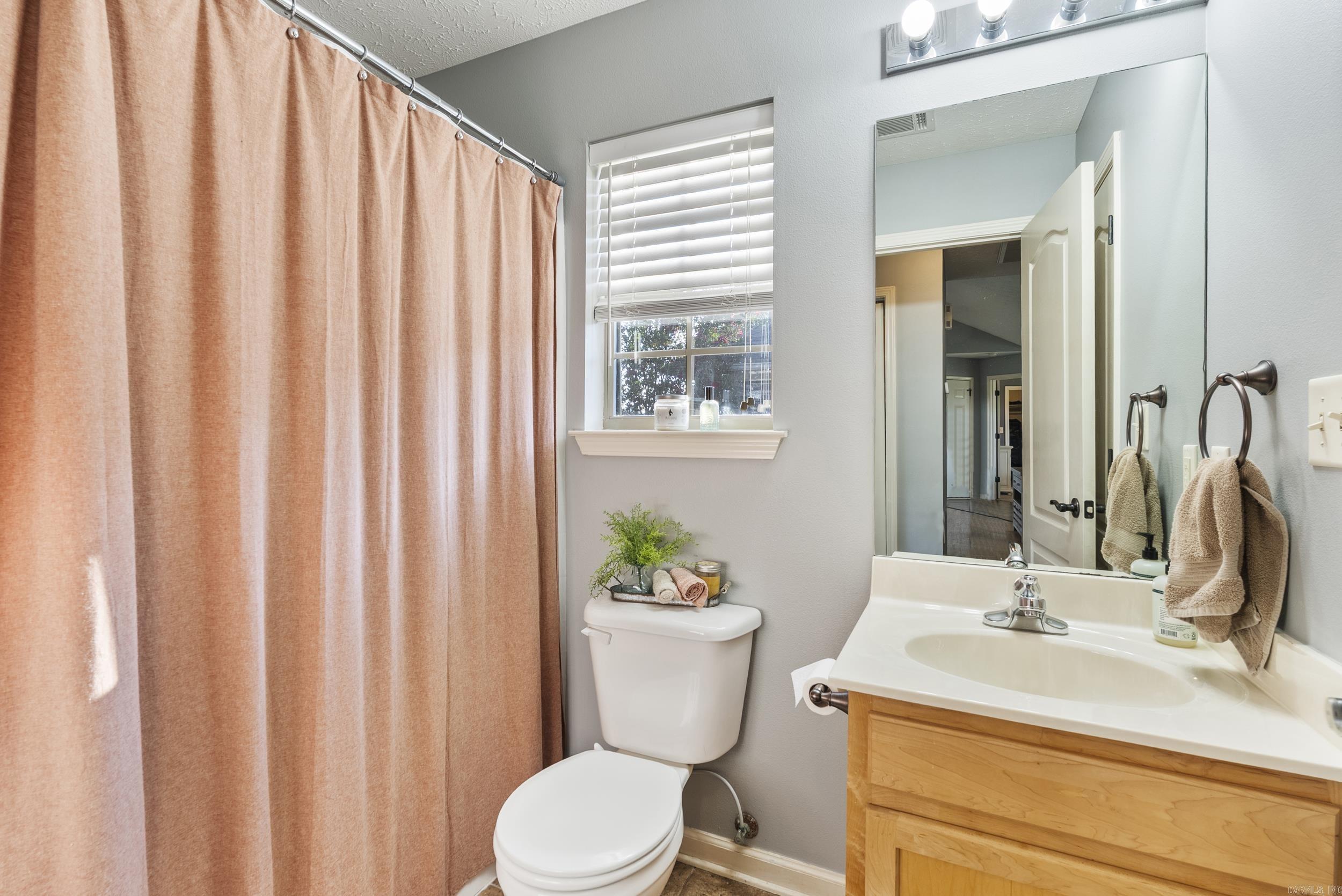 JEWELS ESTATES - Residential