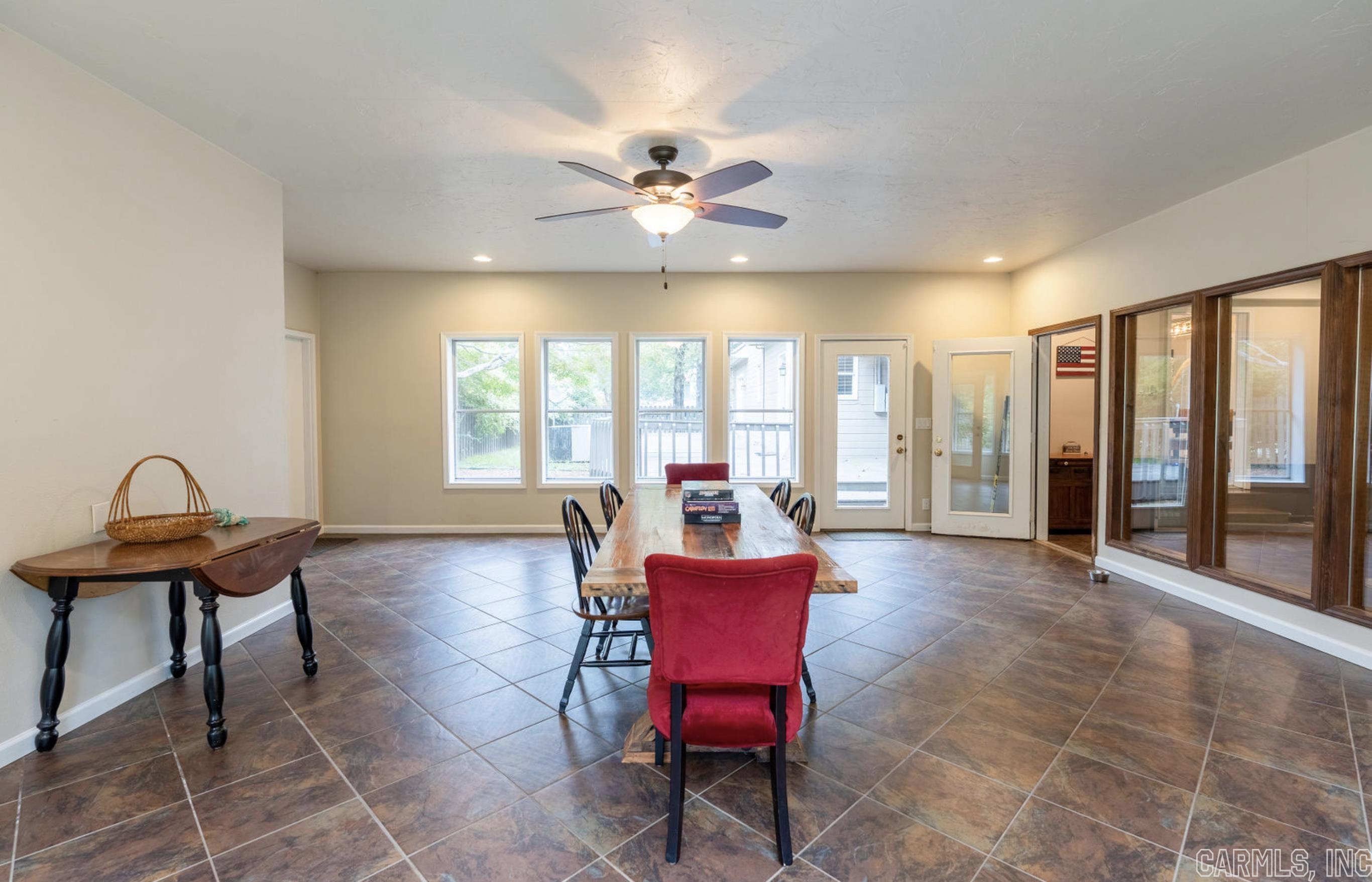 WEST POINT - Residential