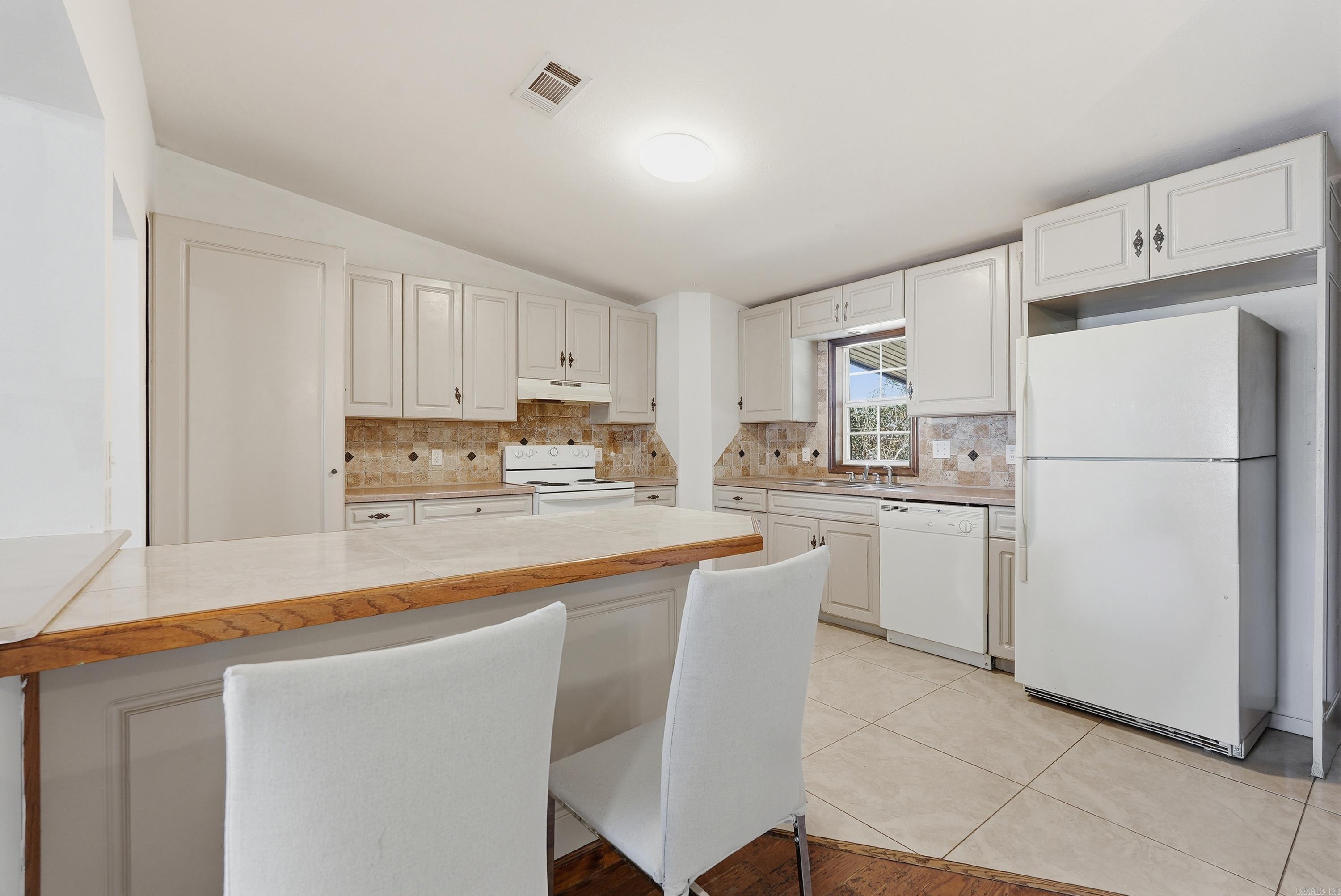 Fra-Mar - Residential