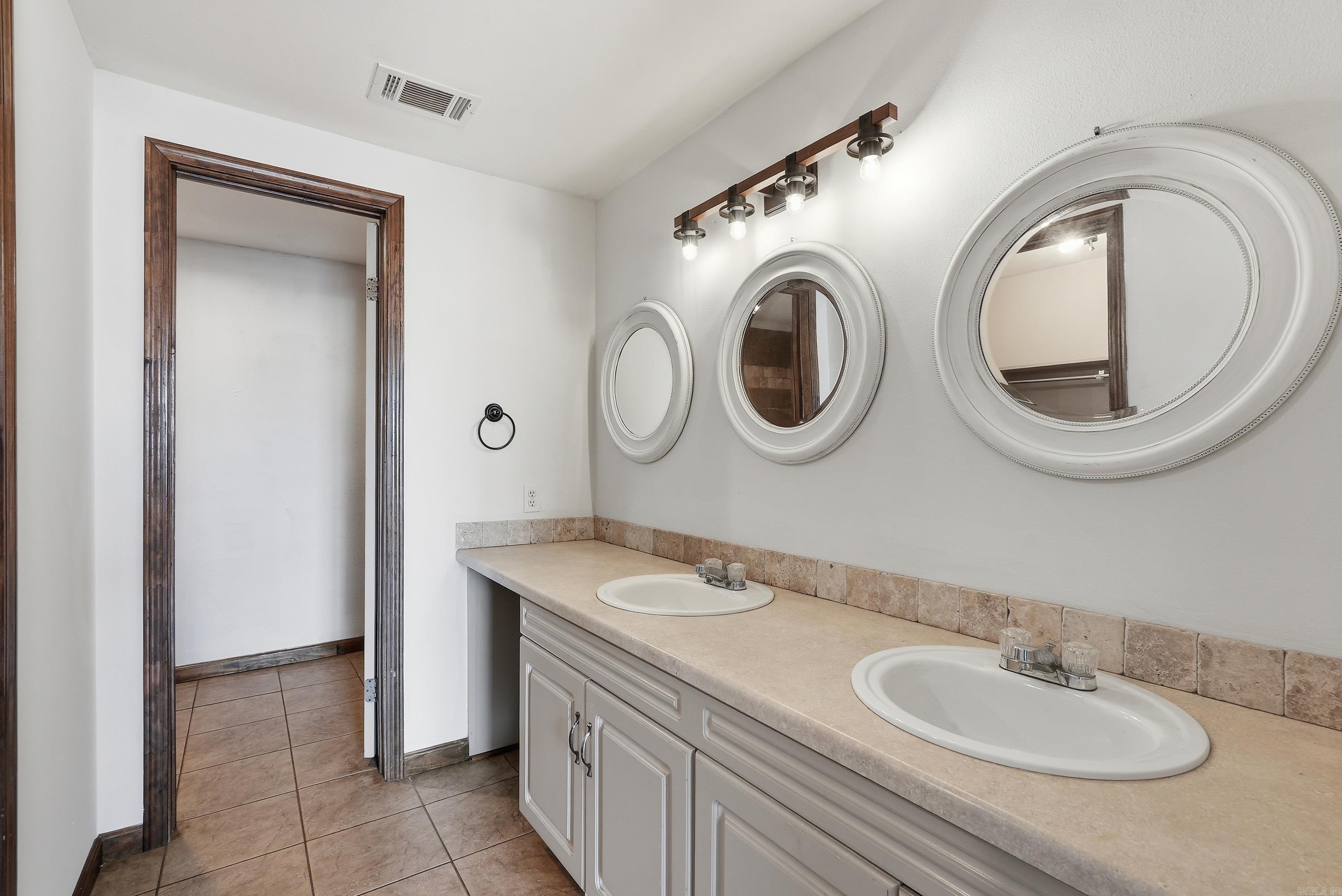 Fra-Mar - Residential