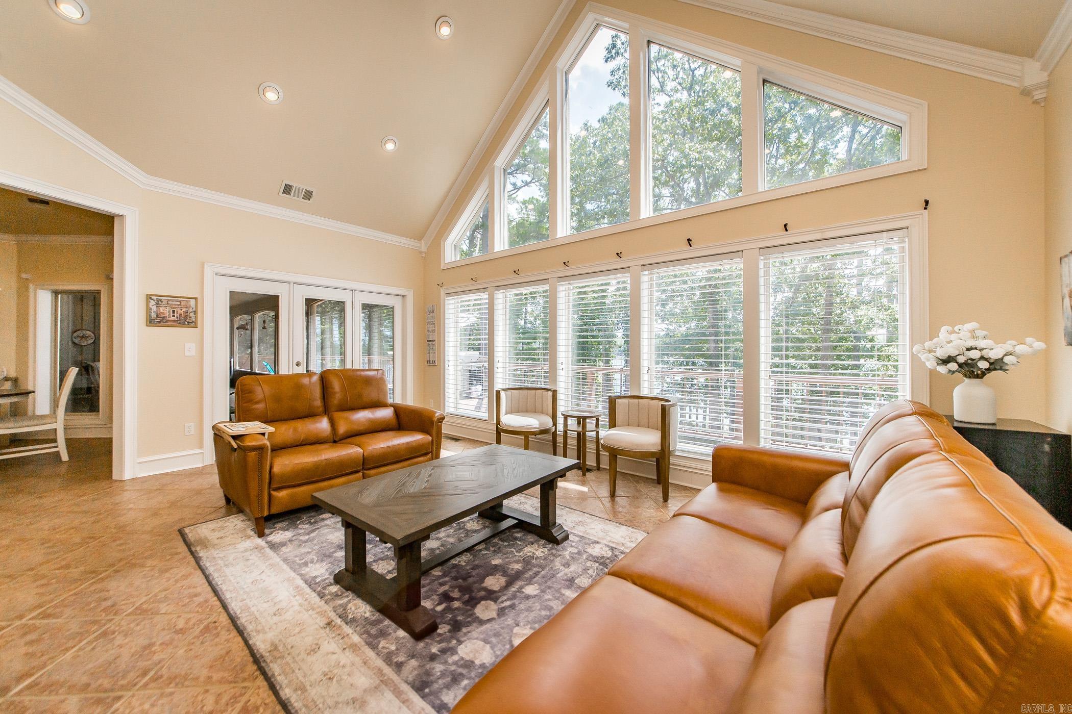 GRAND ISLE - LAKE - Residential