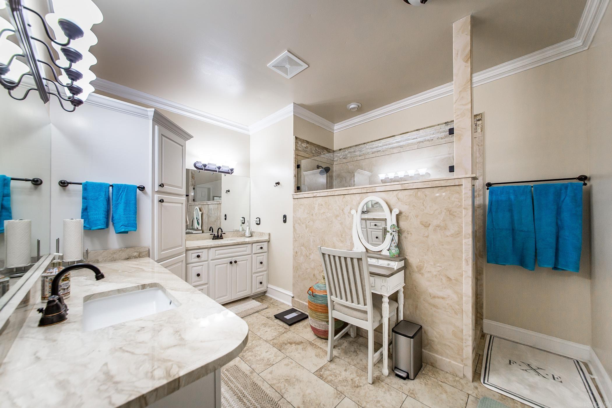 GRAND ISLE - LAKE - Residential