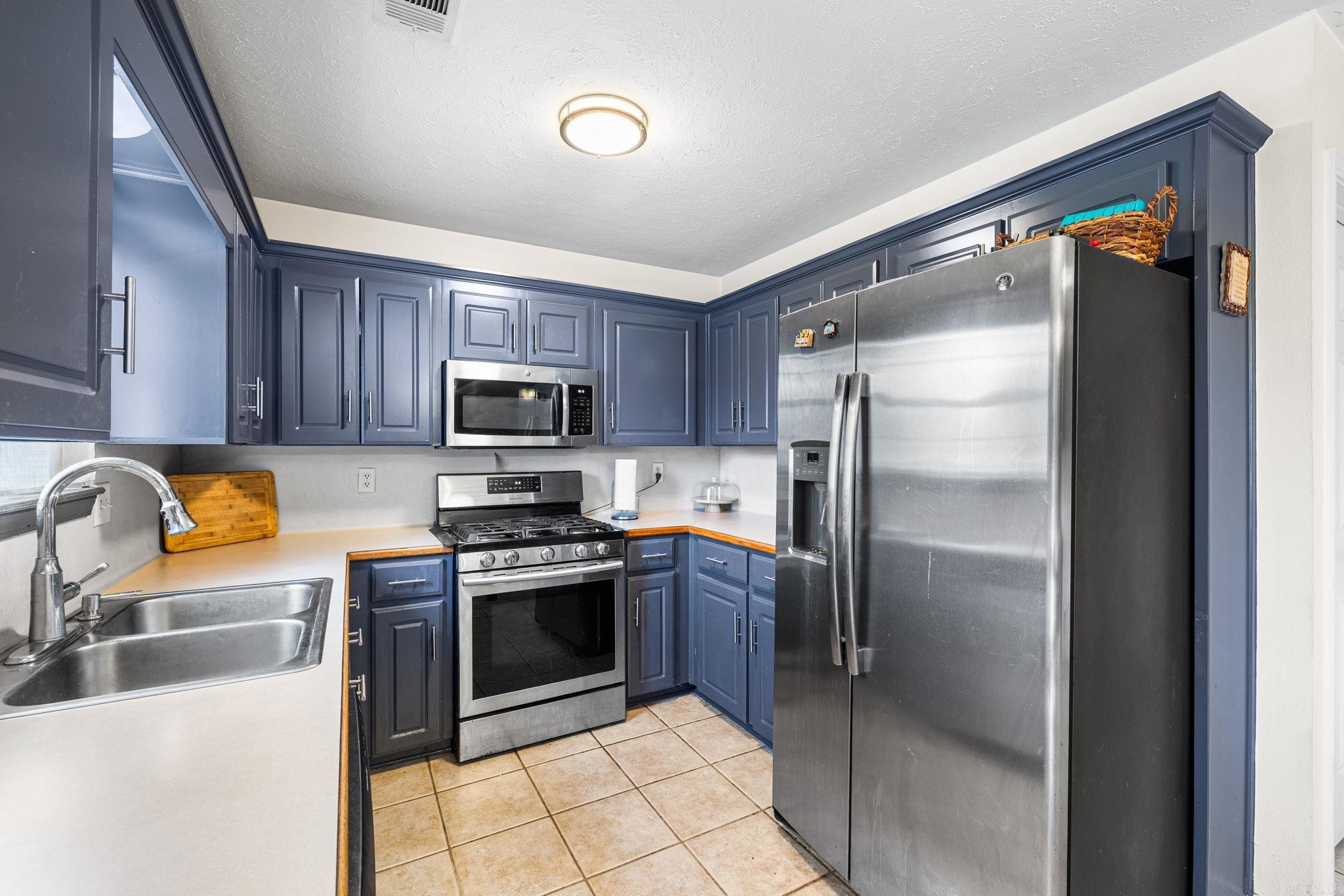 BLOOMING RIDGE - Residential