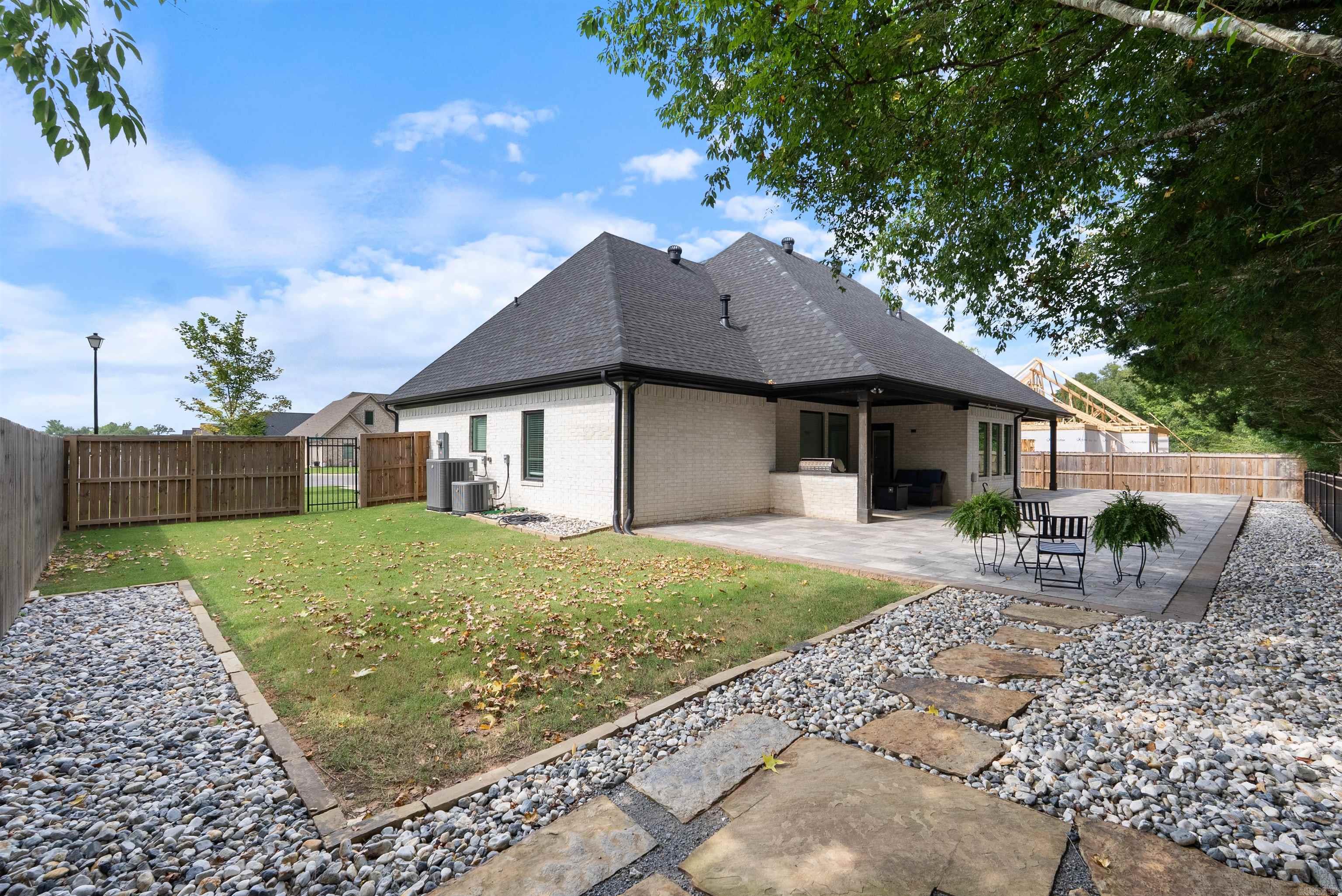 FIELDS OF HURRICANE LAKE ESTATES - Residential