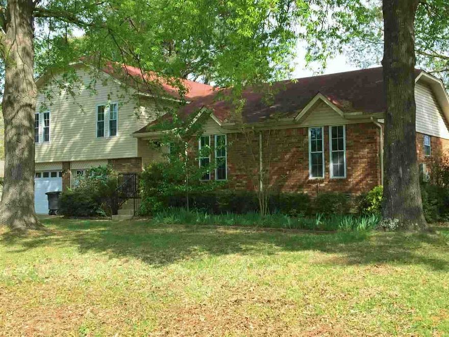 TAKE ADVANTAGE OF THE MOTIVATED SELLER'S GENEROSITY! Seller says bring all Offers! Live in the lap of luxury with this completely remodeled beauty. With a formal Living Room, a den with a fireplace, a game room, and a private gazebo, 903 Foxwood Dr. has what you've dreamed of. Complete your day by walking through your gate directly onto the fairway for a relaxing round on Jacksonville's only golf course. Come home to 903 Foxwood Dr.!