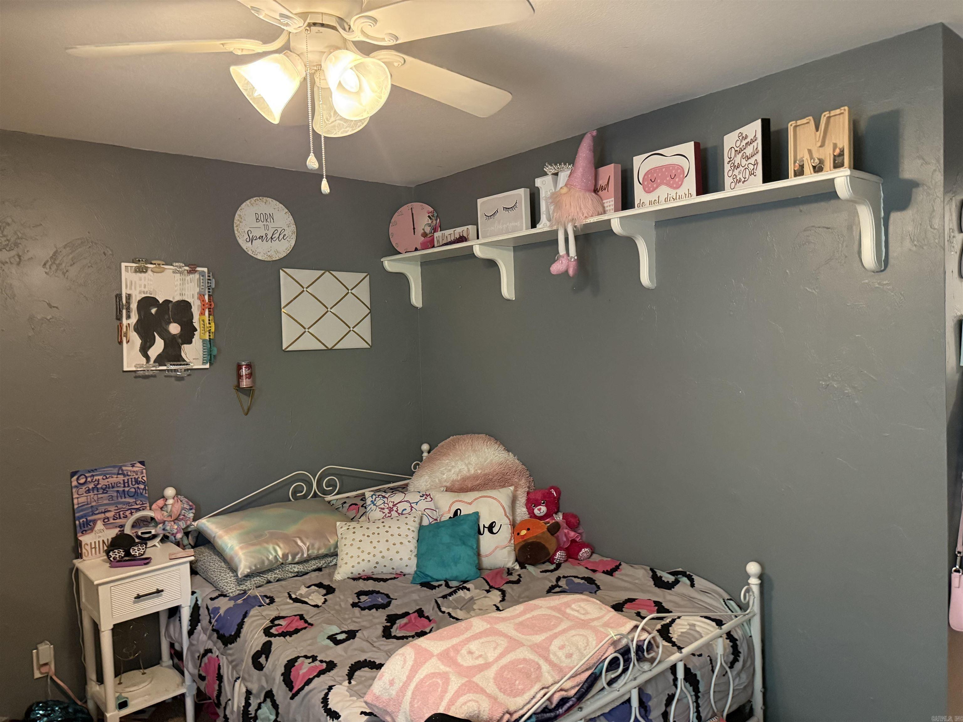 COUNTRY CLUB EST PH I - Residential