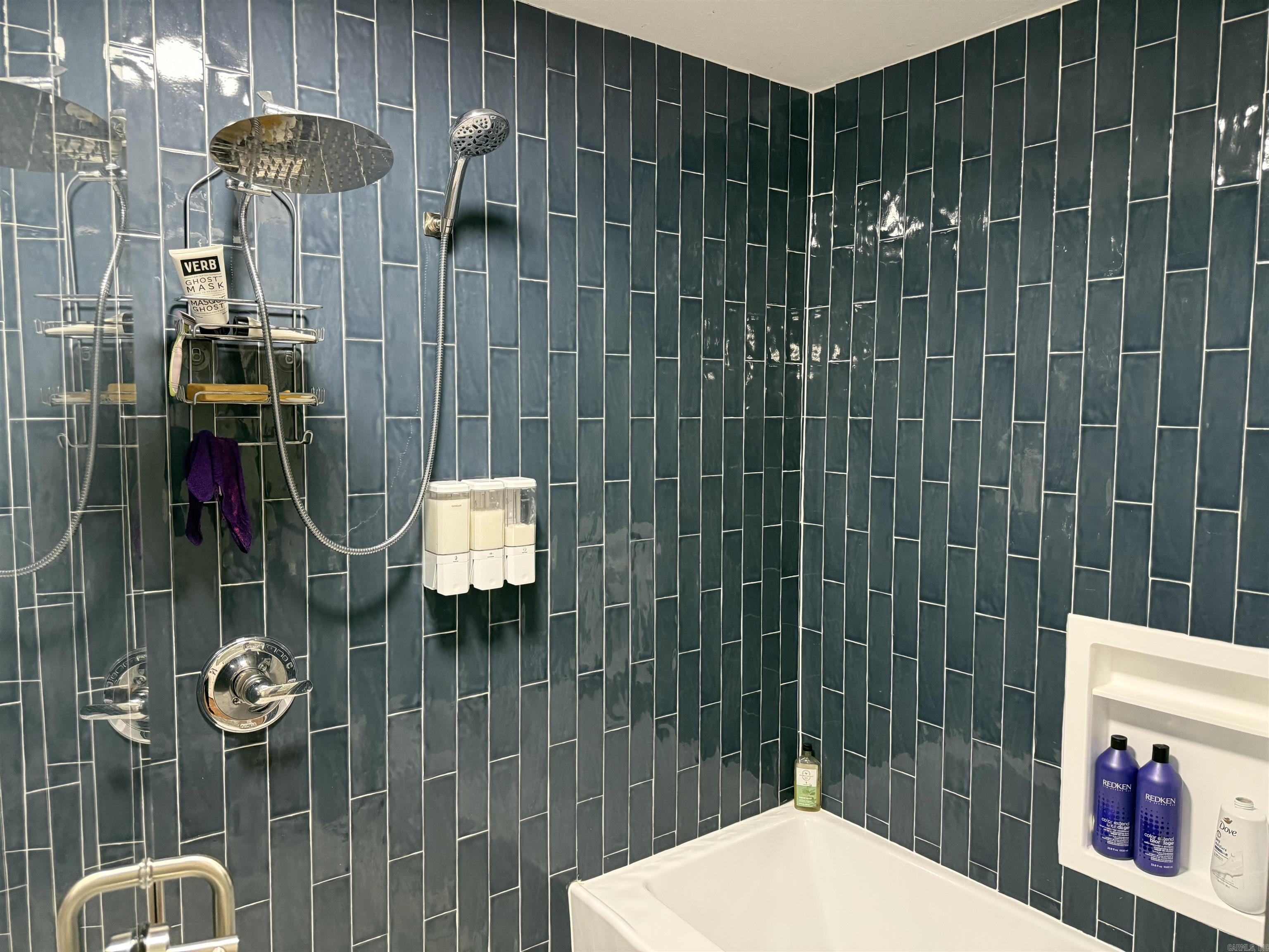 COUNTRY CLUB EST PH I - Residential