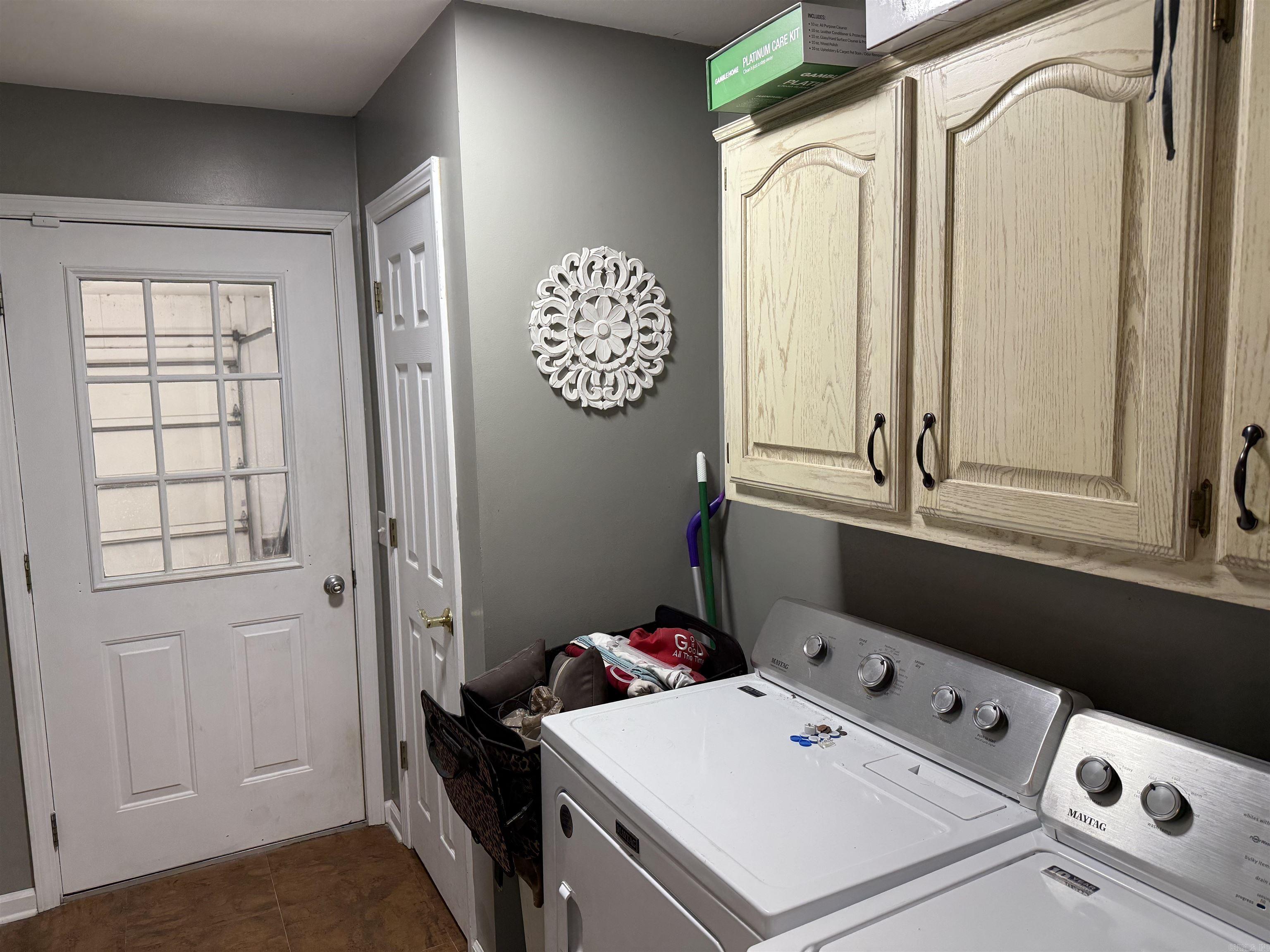 COUNTRY CLUB EST PH I - Residential