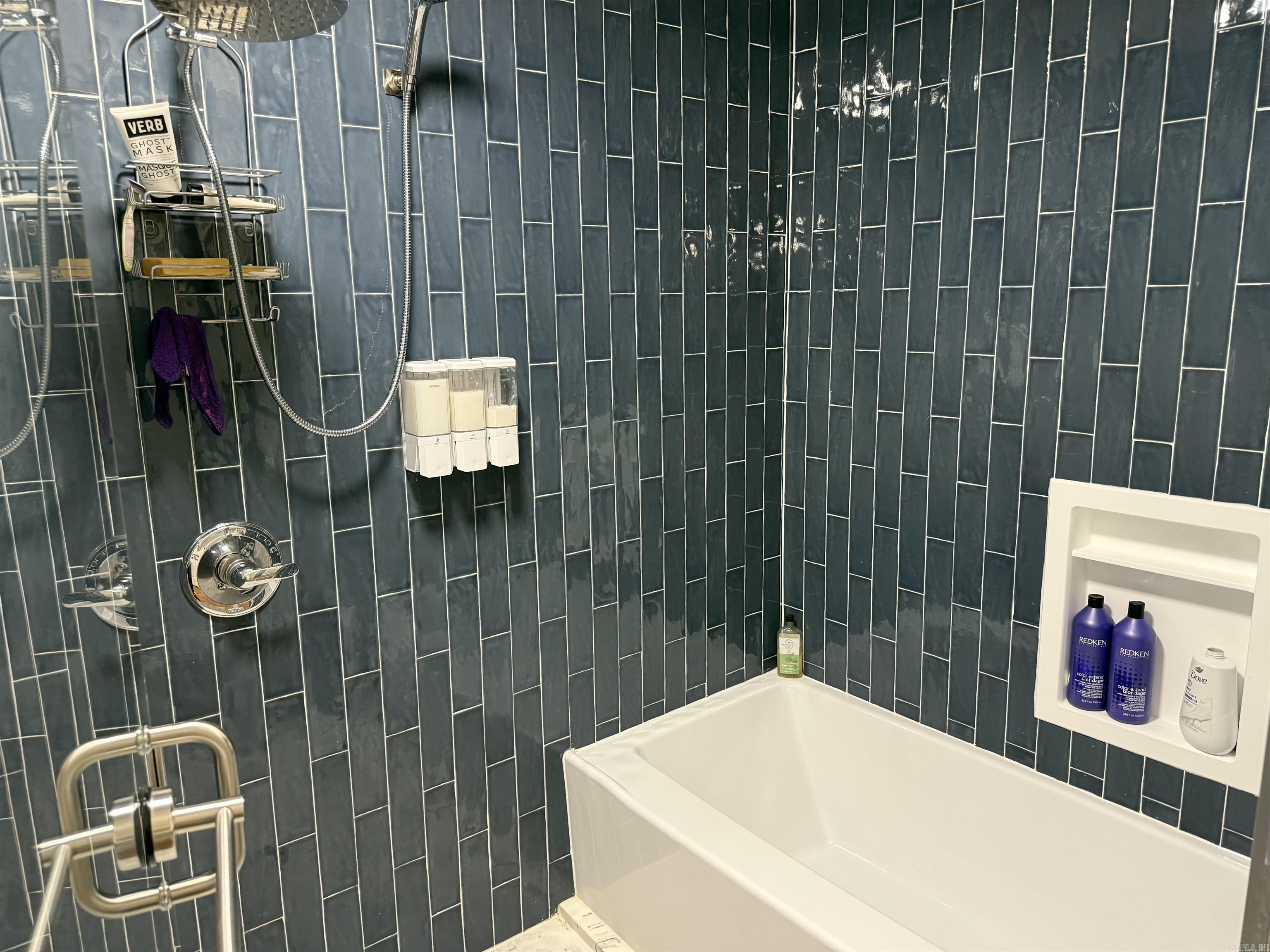 COUNTRY CLUB EST PH I - Residential