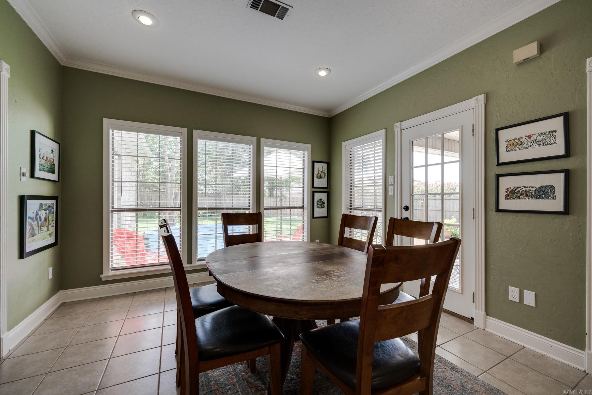 ROYAL OAKS - Residential