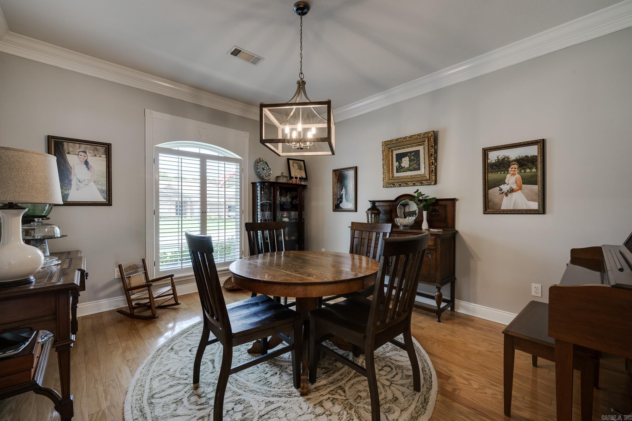 ROYAL OAKS - Residential