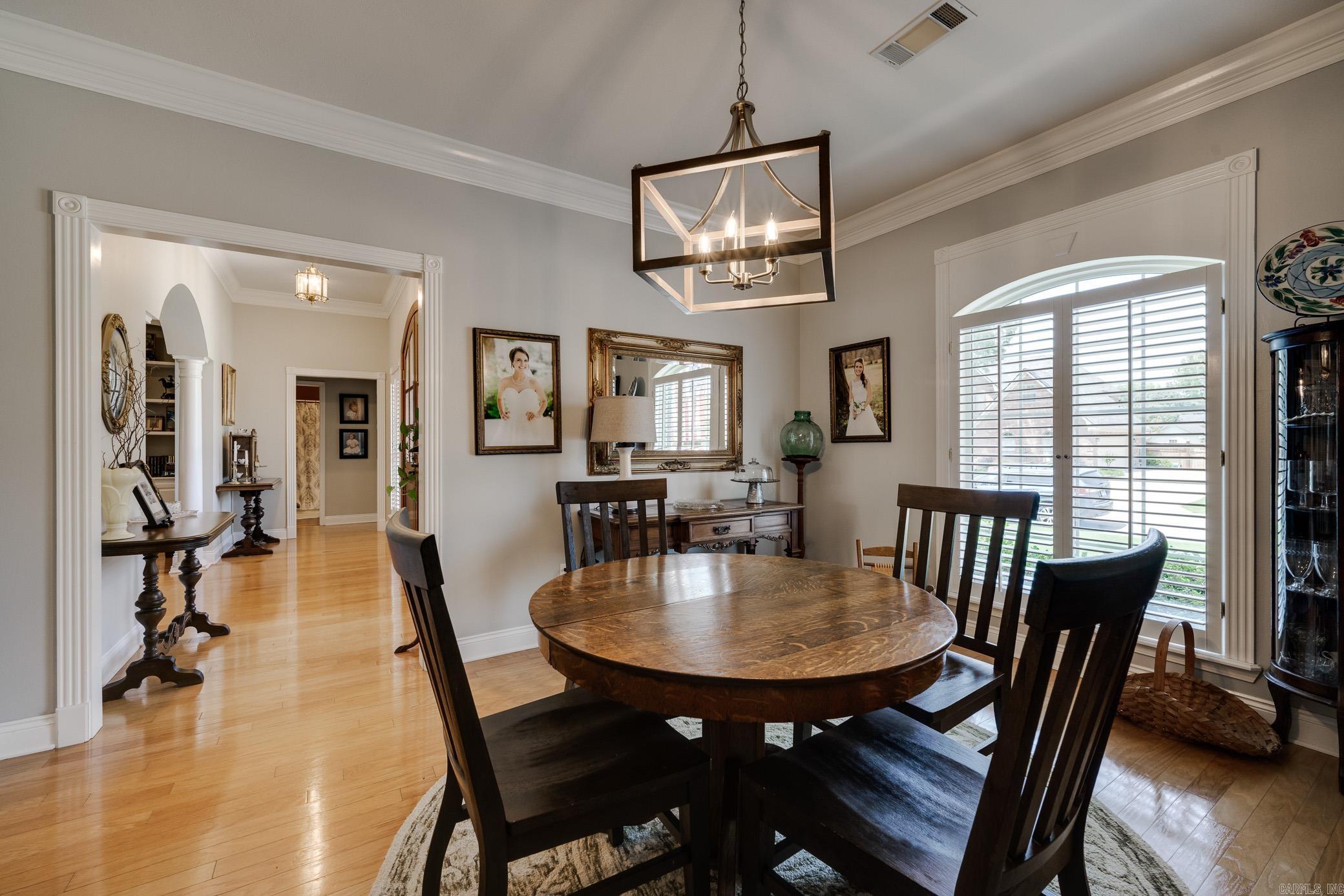 ROYAL OAKS - Residential