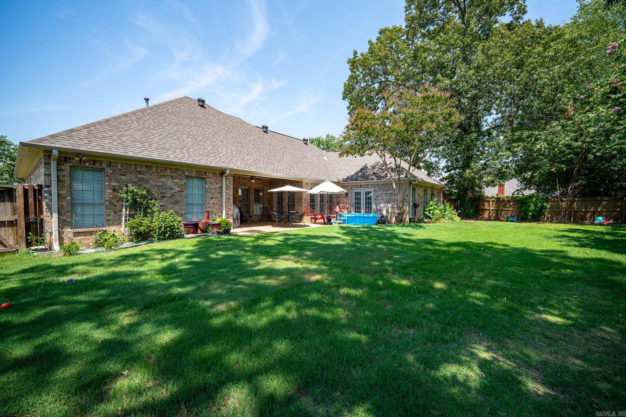 ROYAL OAKS - Residential