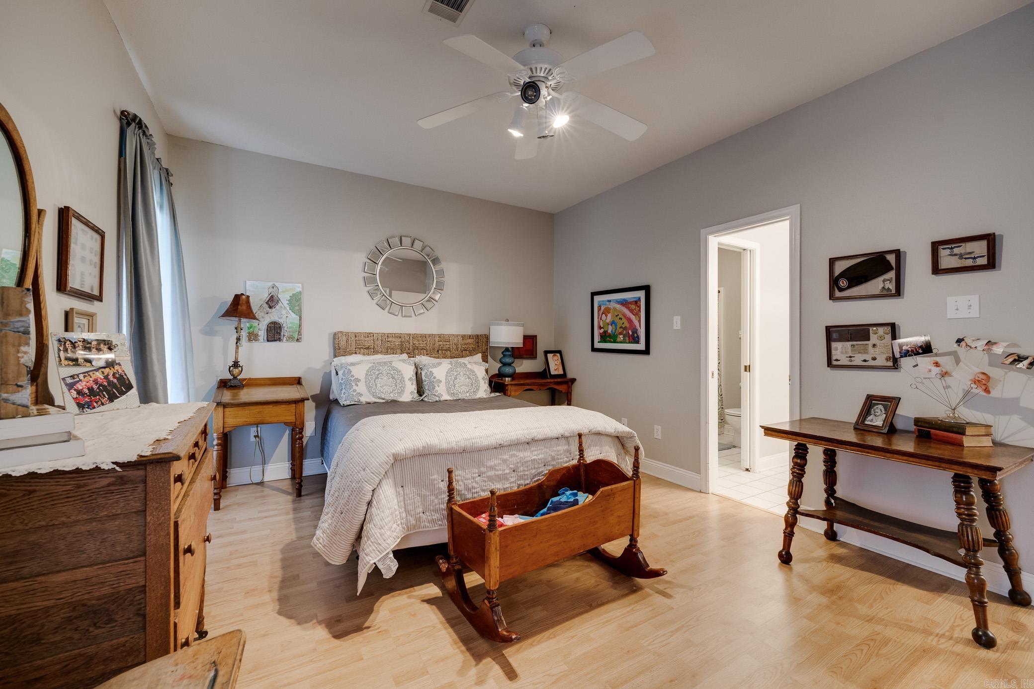 ROYAL OAKS - Residential