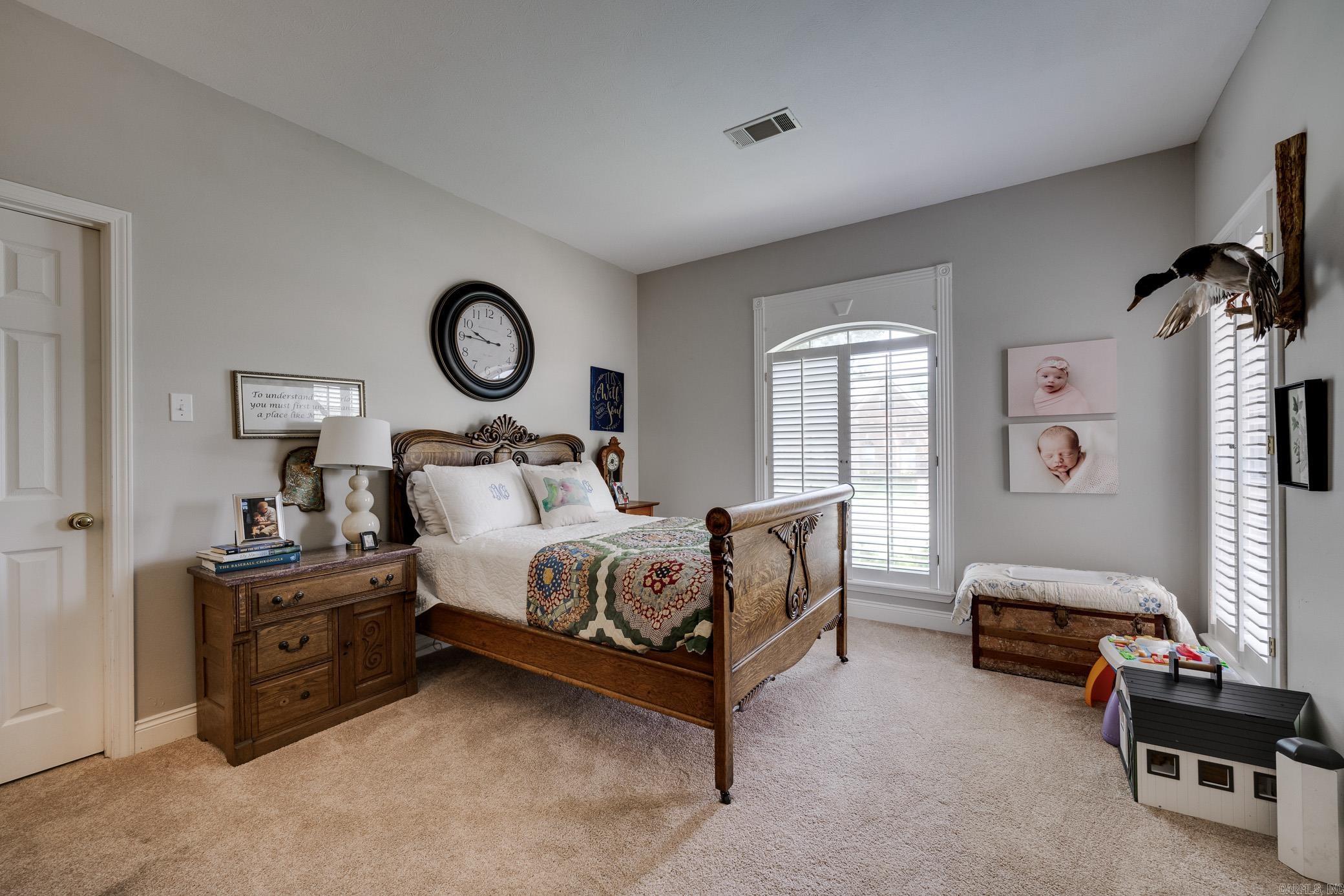 ROYAL OAKS - Residential