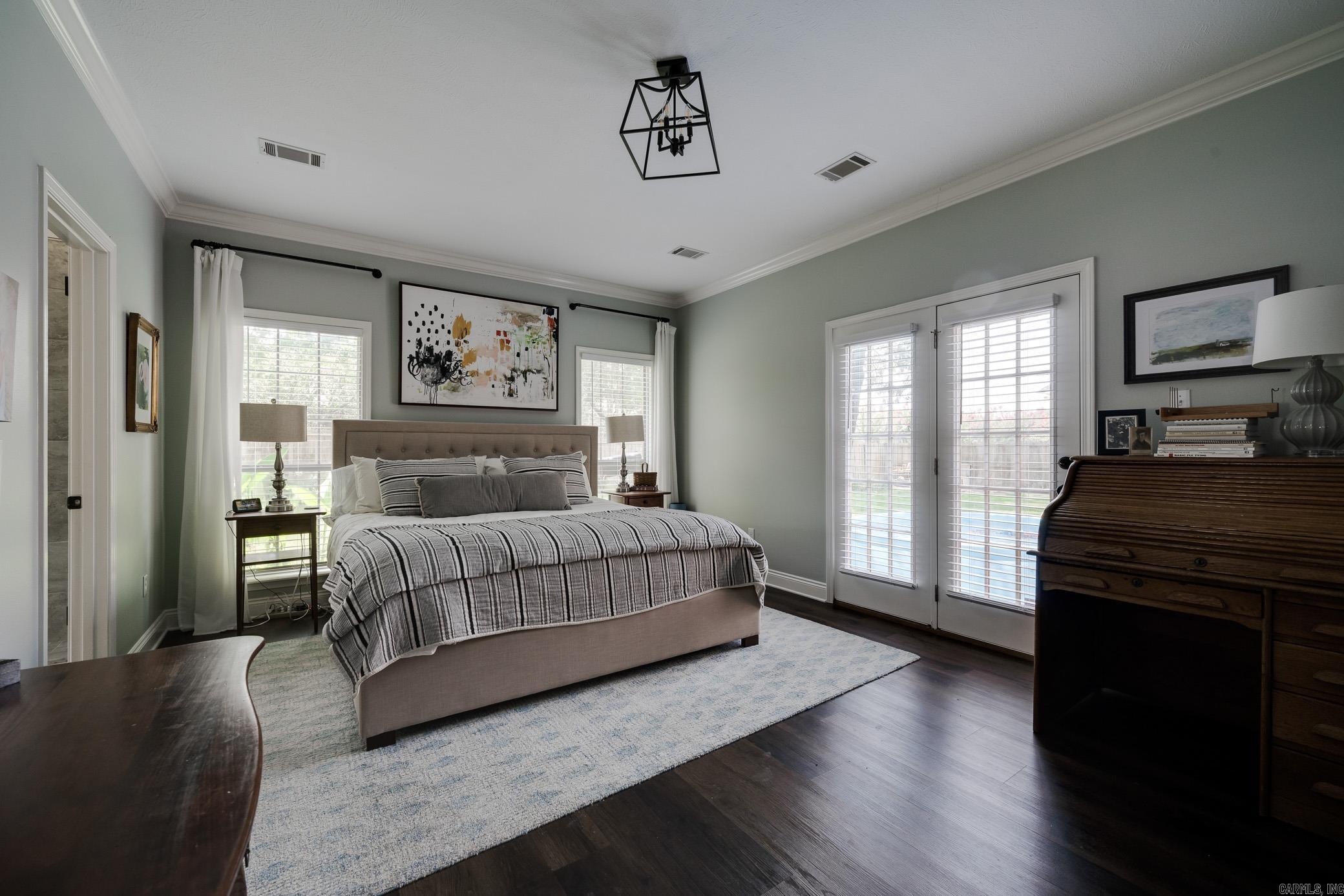 ROYAL OAKS - Residential