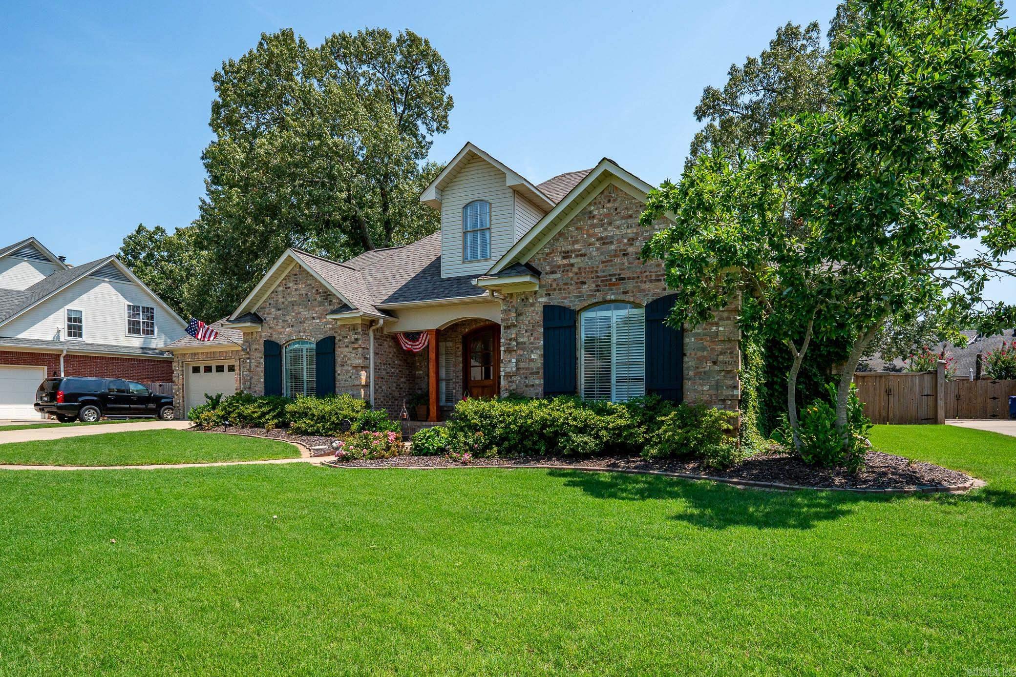 ROYAL OAKS - Residential