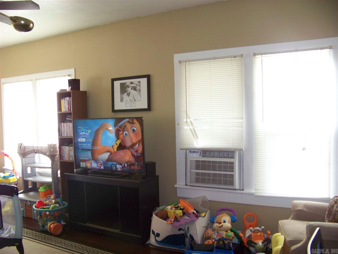 HALL ADDITION - Residential