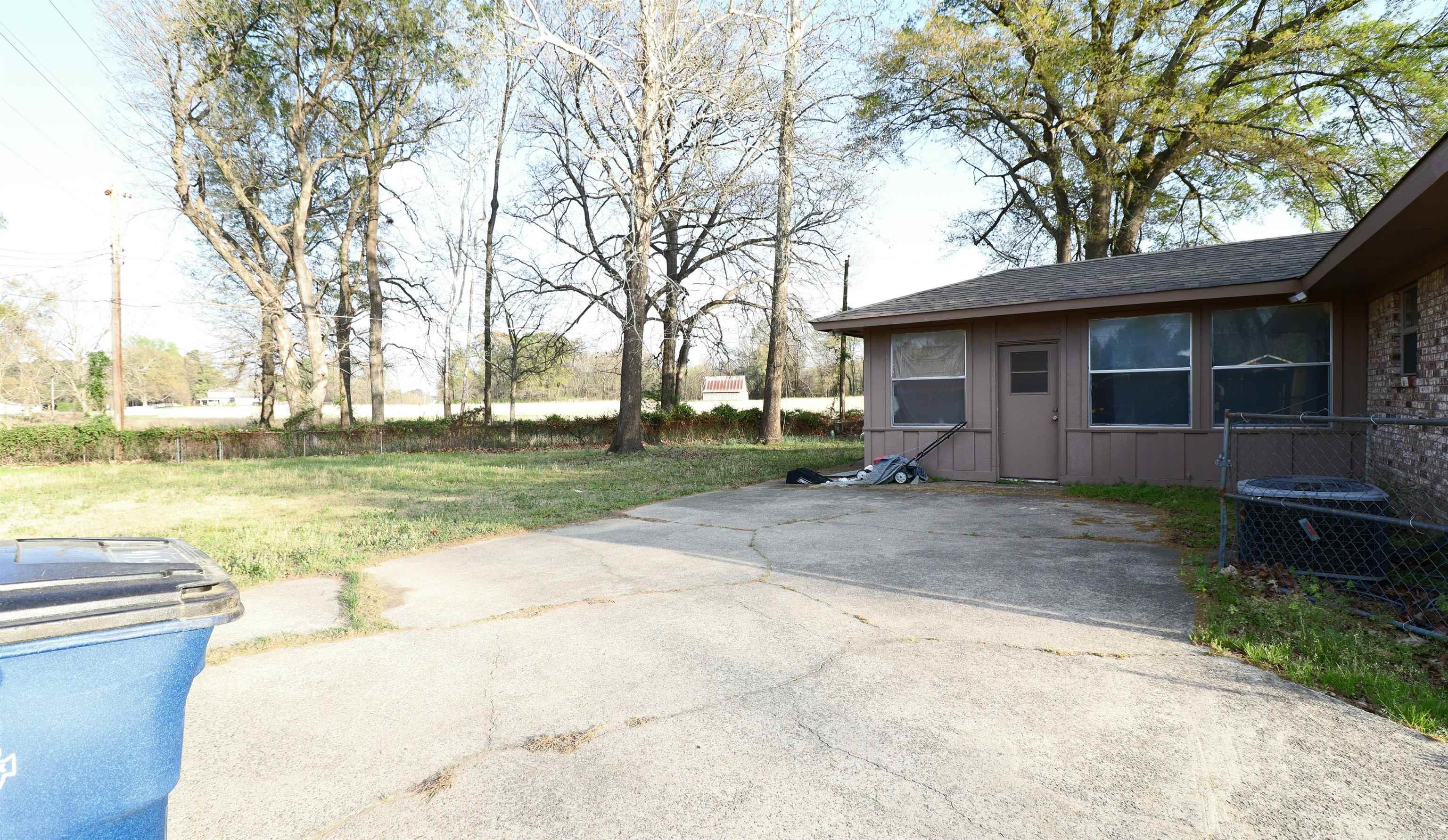 Delta Lawn - Residential