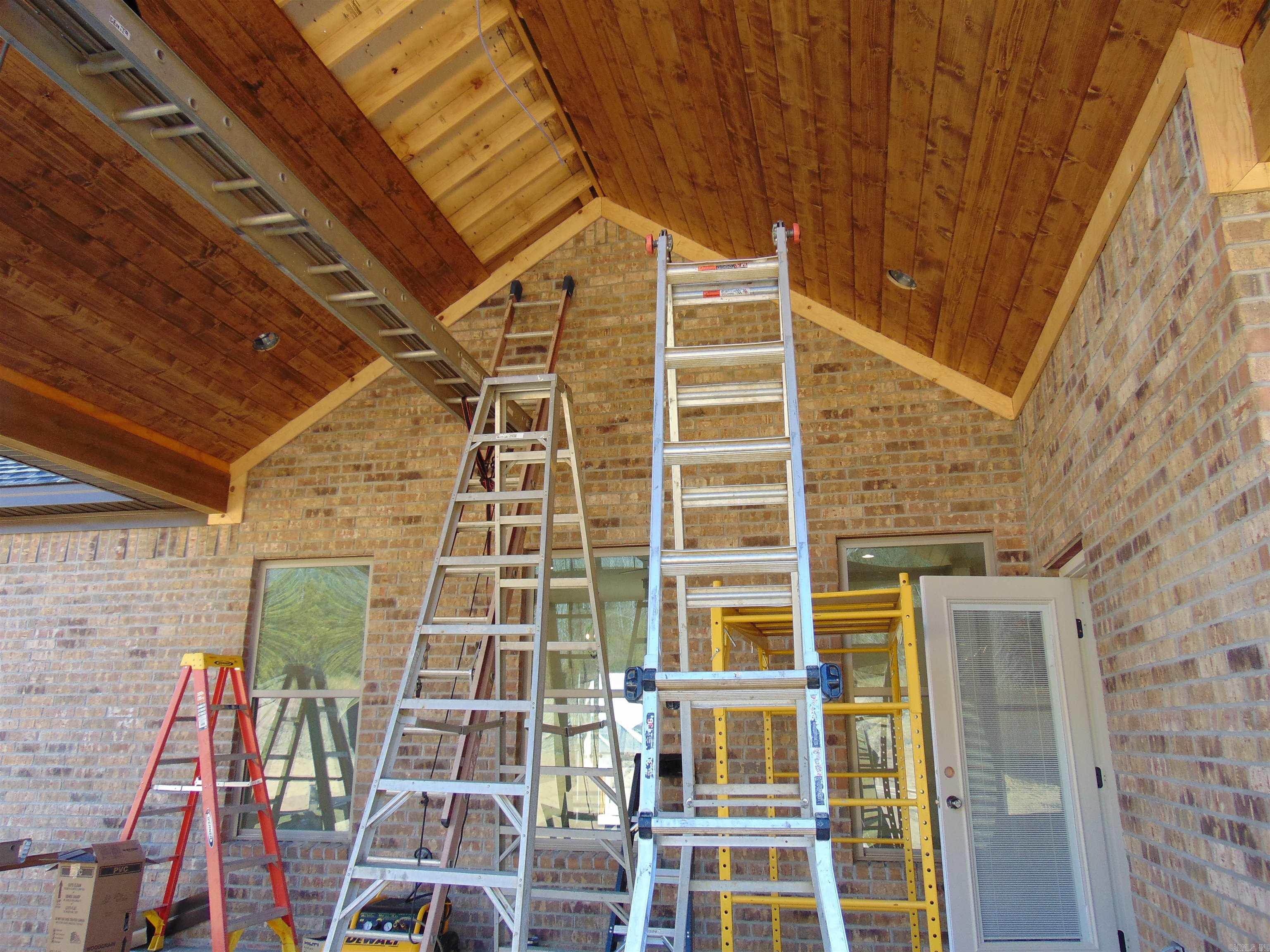 RIDGE VIEW - Residential