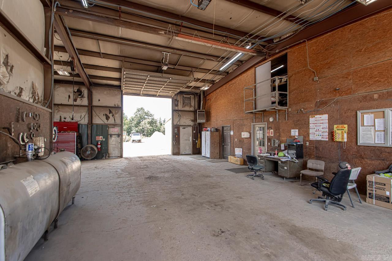 Metes & Bounds - Commercial Sale