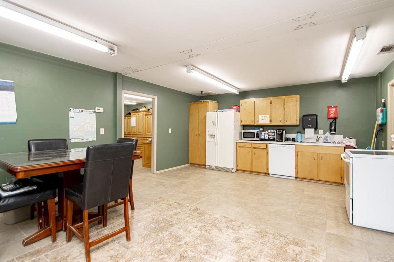 Metes & Bounds - Commercial Sale