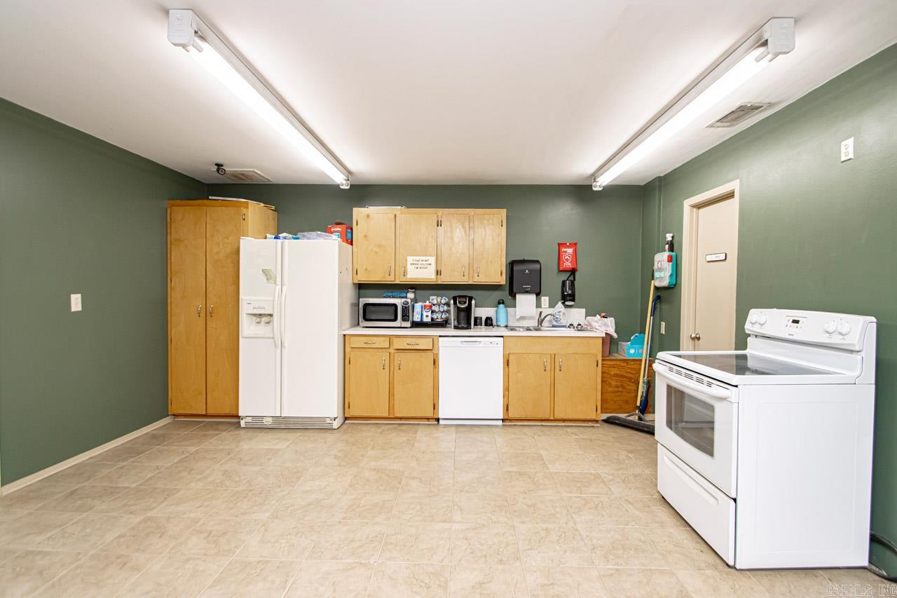 Metes & Bounds - Commercial Sale