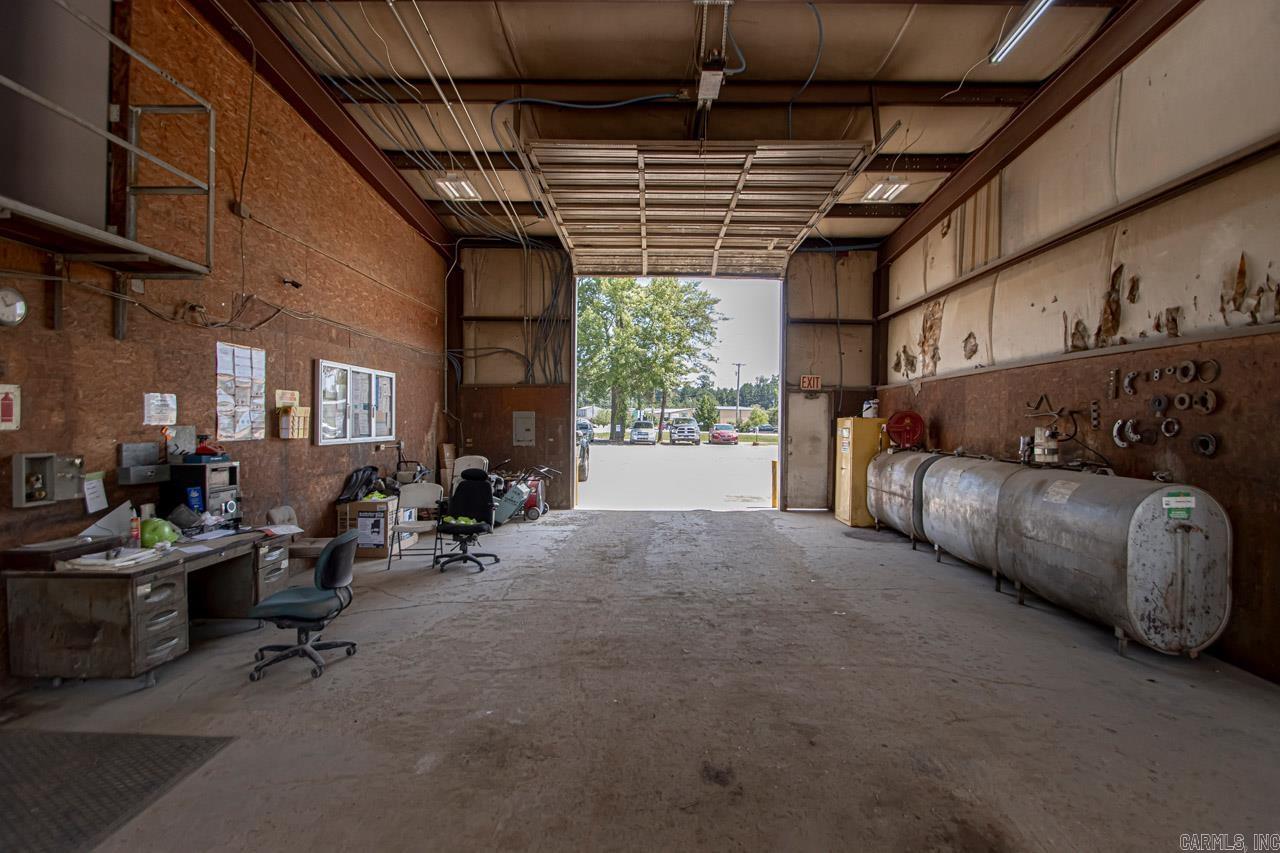 Metes & Bounds - Commercial Sale