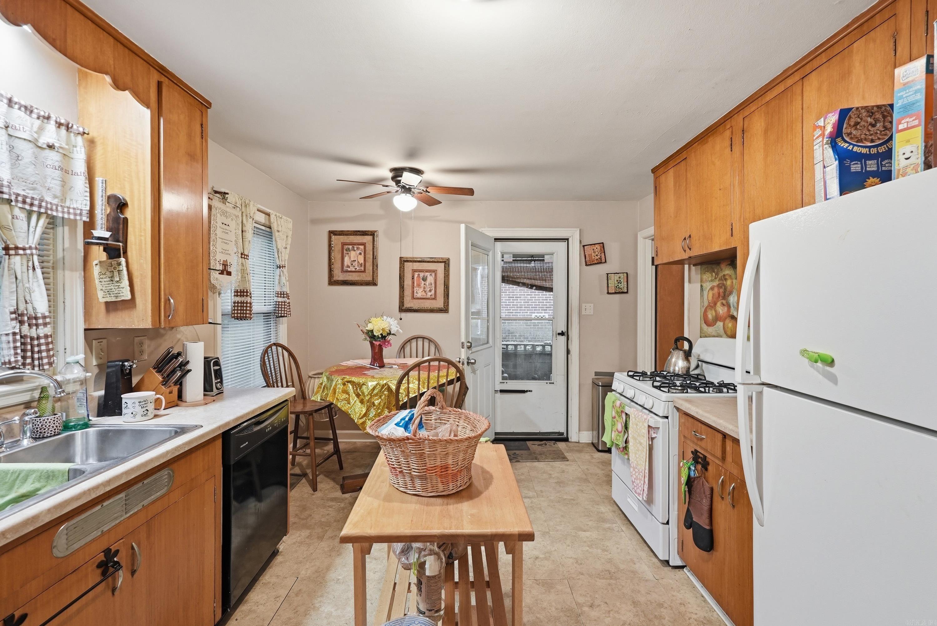 PARK HILL WEST ADDN - Residential