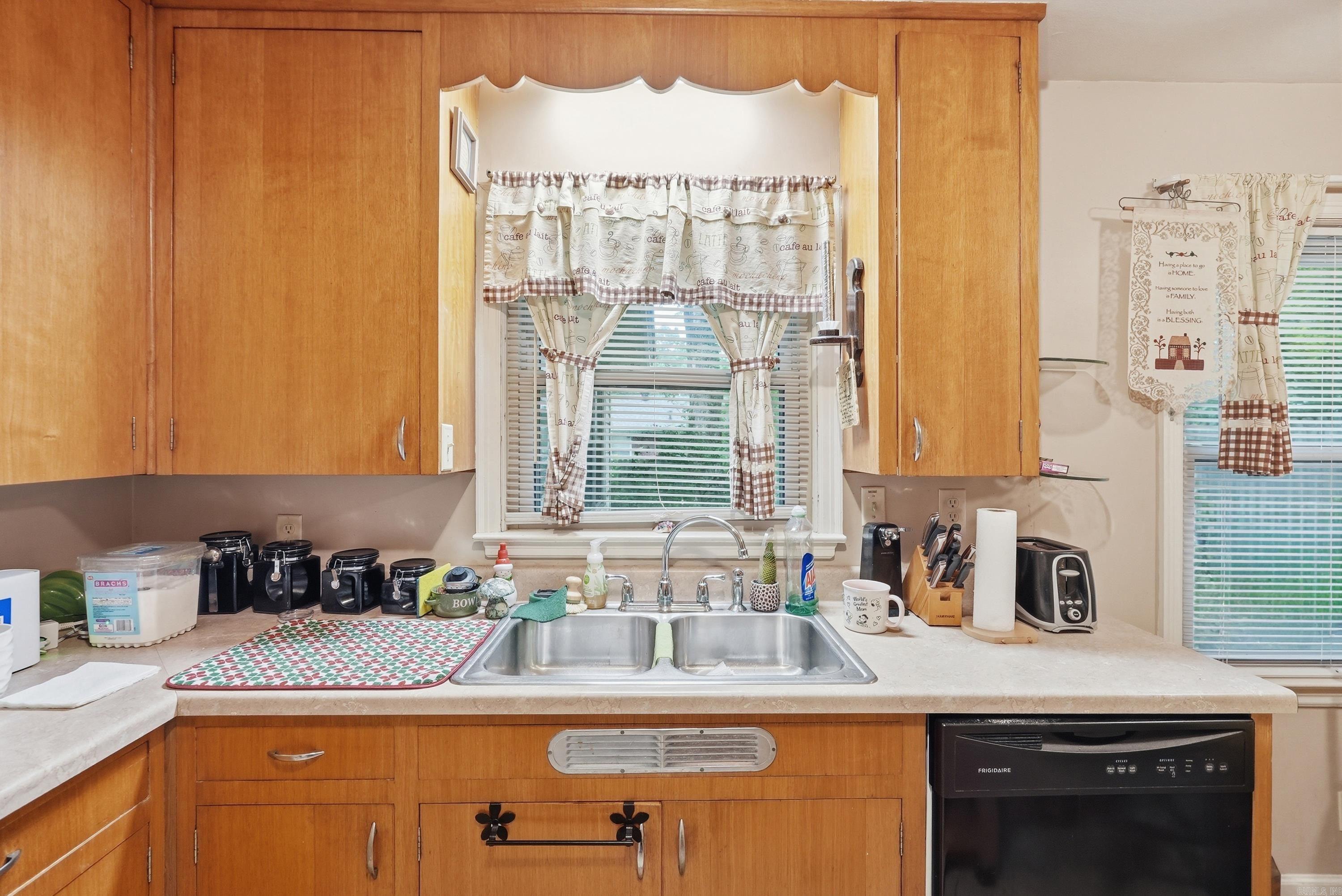 PARK HILL WEST ADDN - Residential