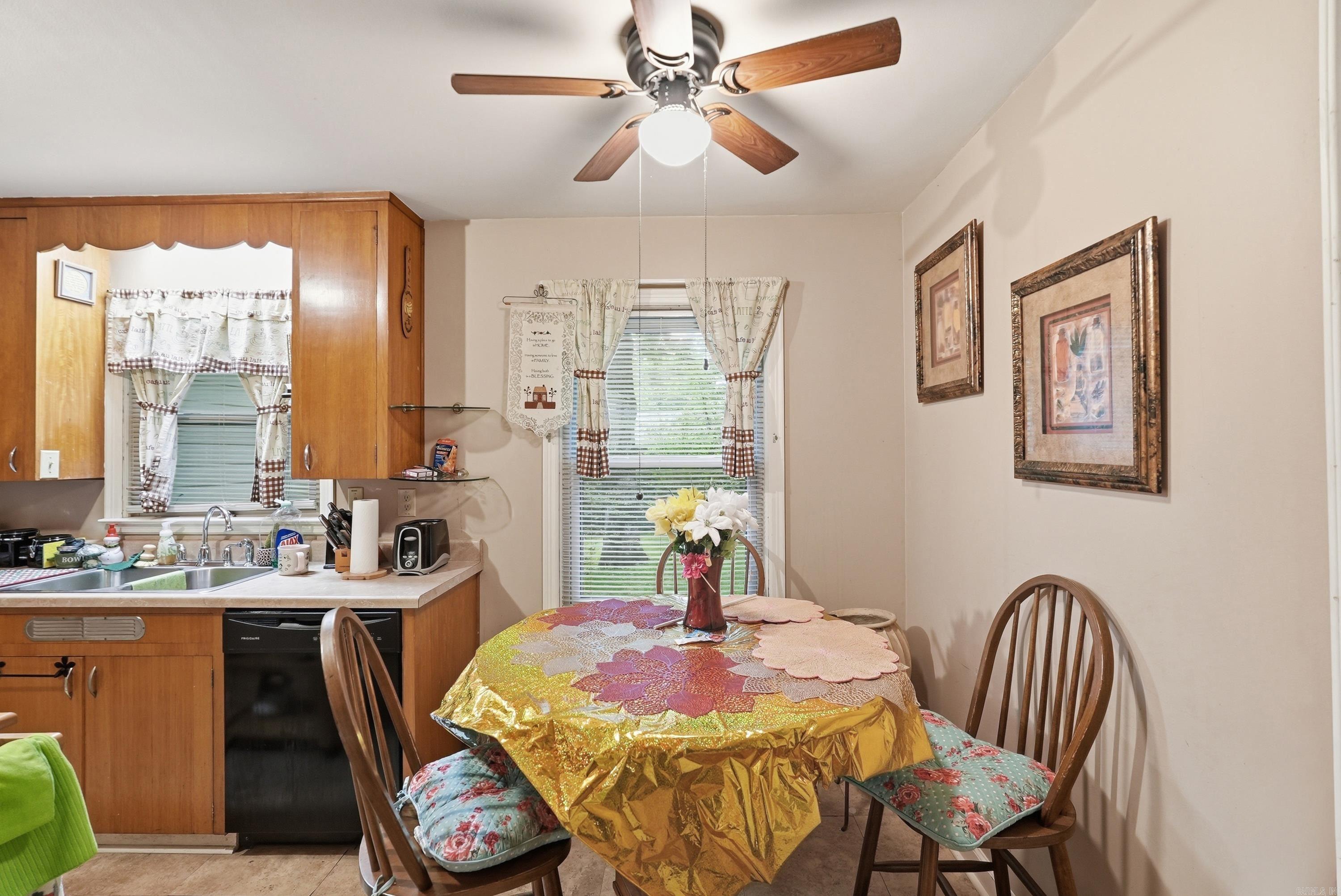 PARK HILL WEST ADDN - Residential