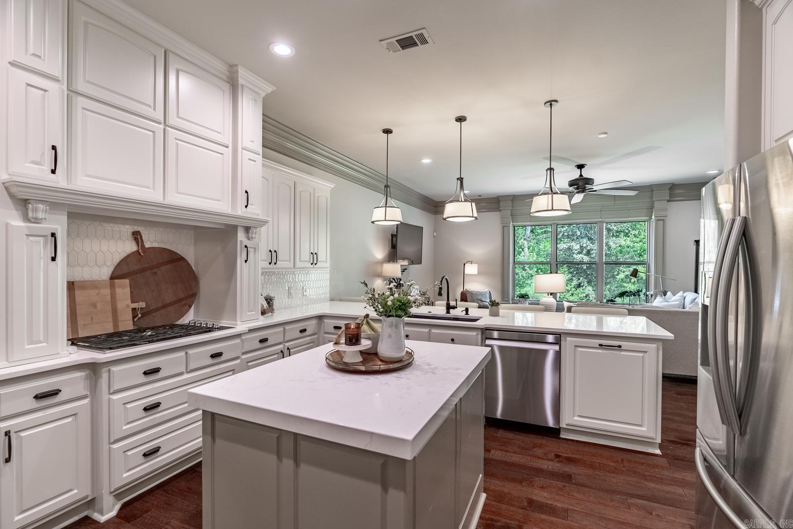 MAUMELLE VALLEY ESTATES - Residential