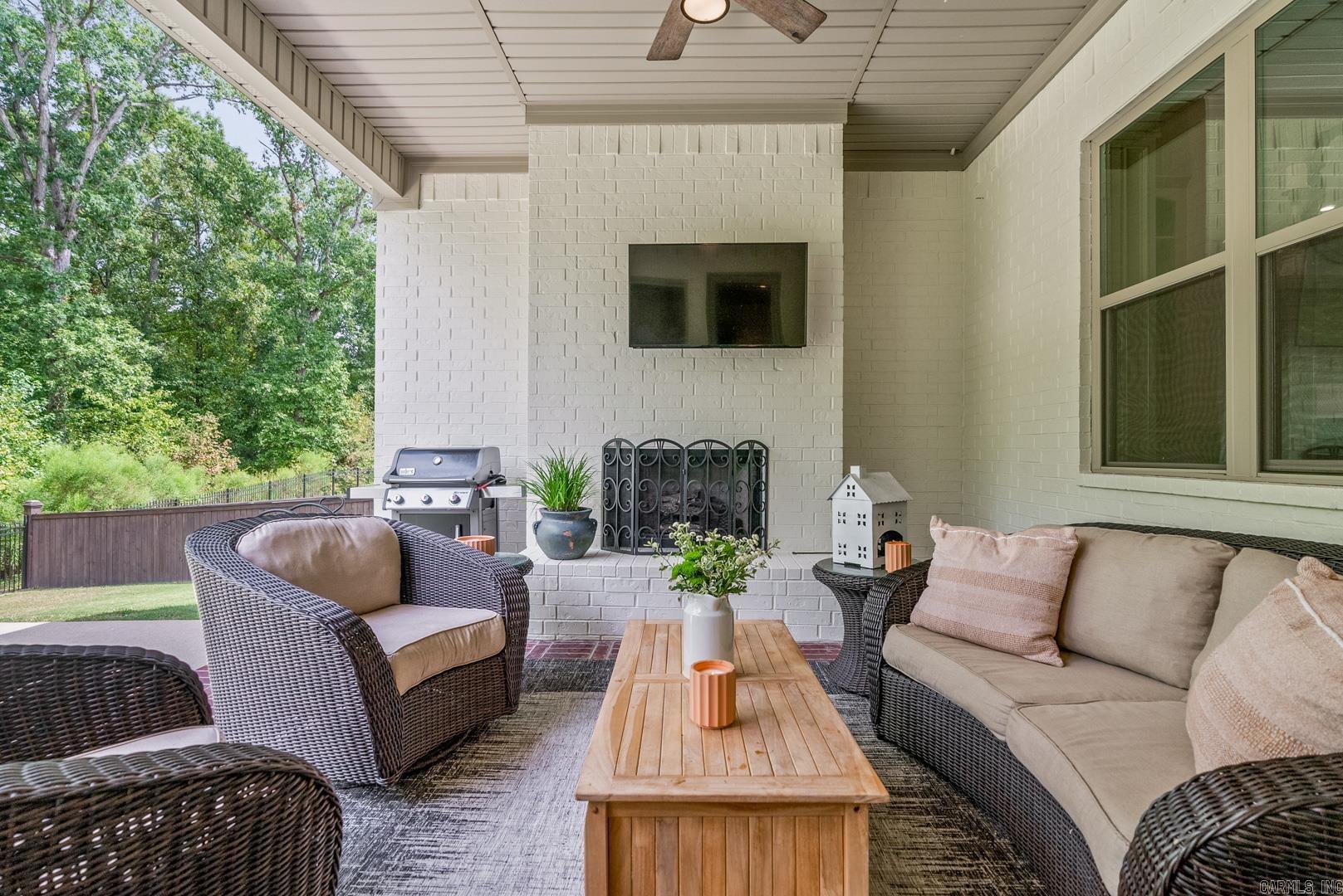 MAUMELLE VALLEY ESTATES - Residential