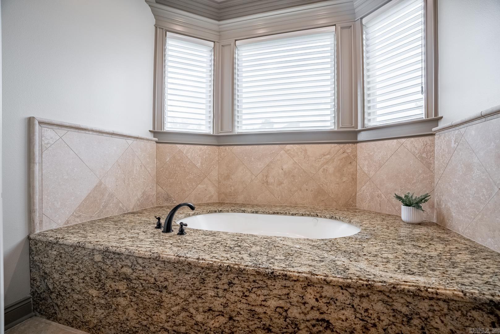 MAUMELLE VALLEY ESTATES - Residential