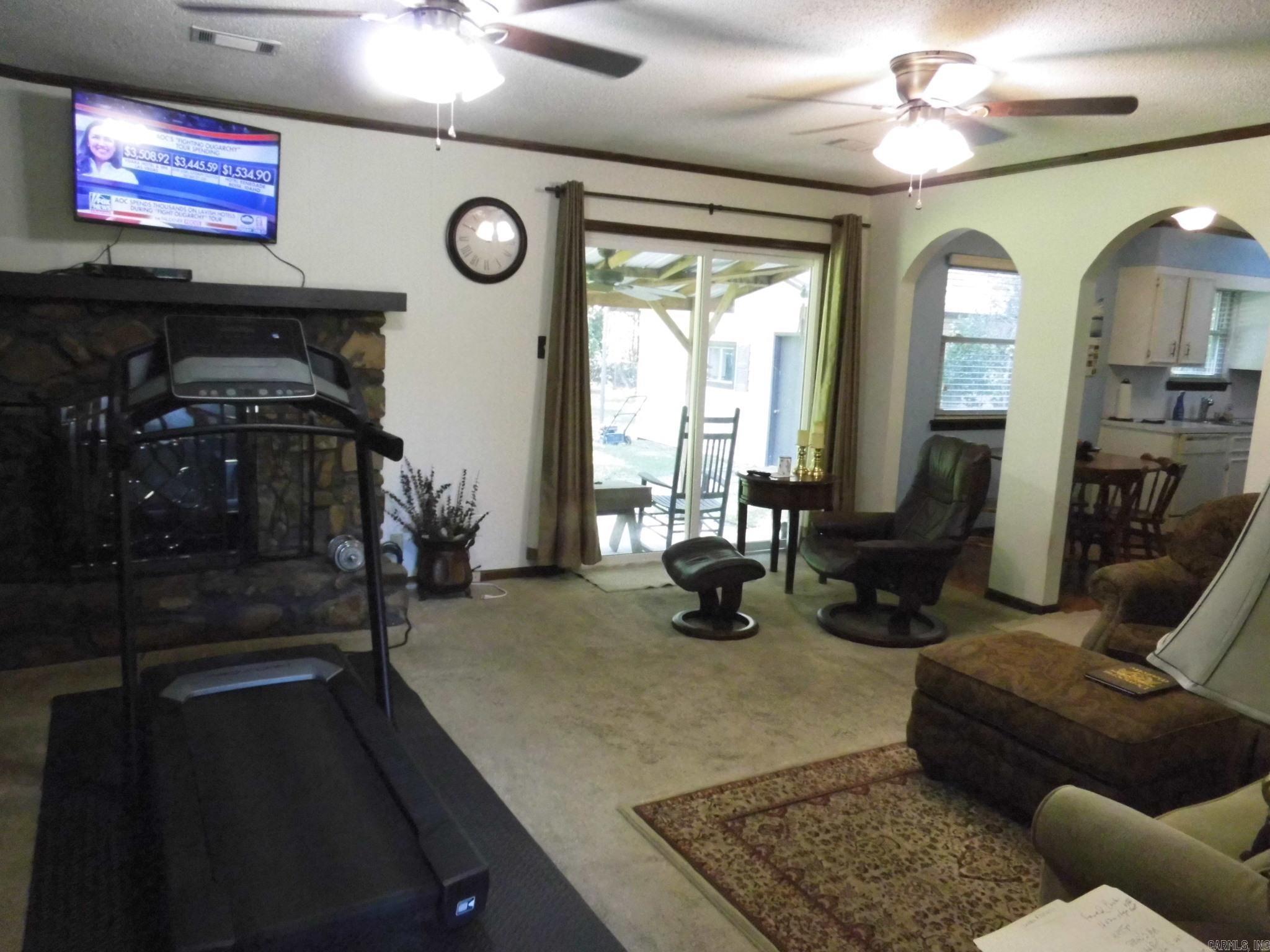 TIFFANY MANOR - Residential