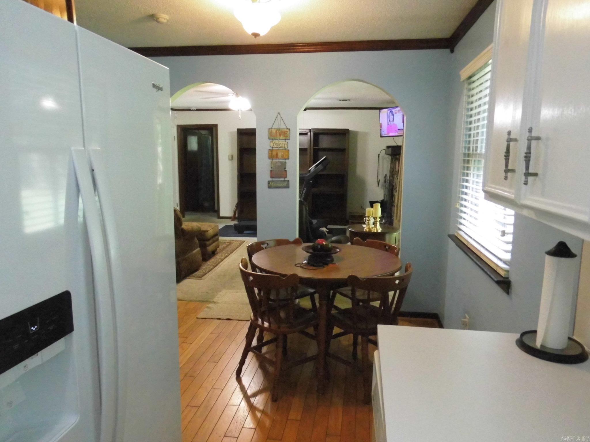 TIFFANY MANOR - Residential