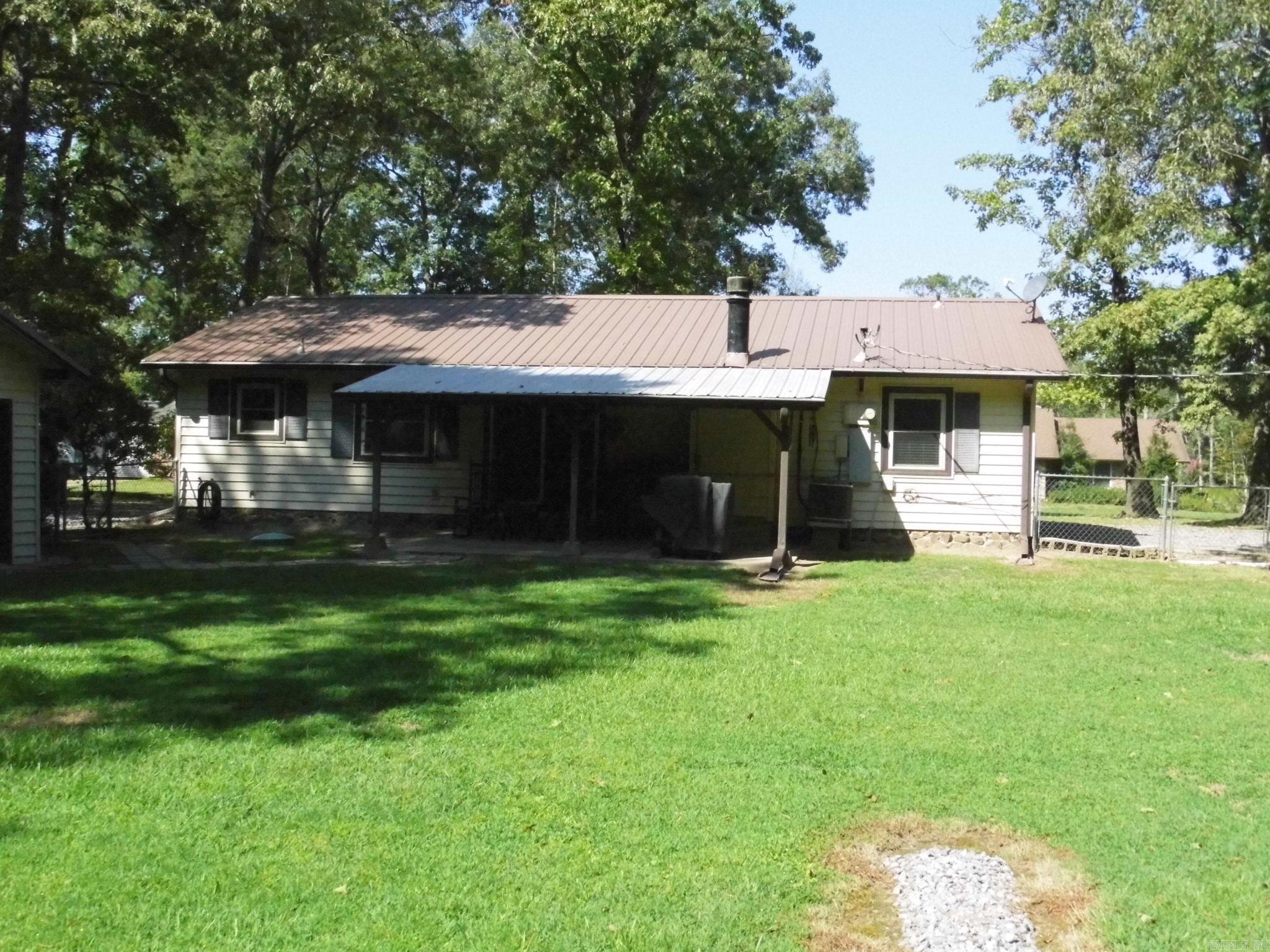 TIFFANY MANOR - Residential