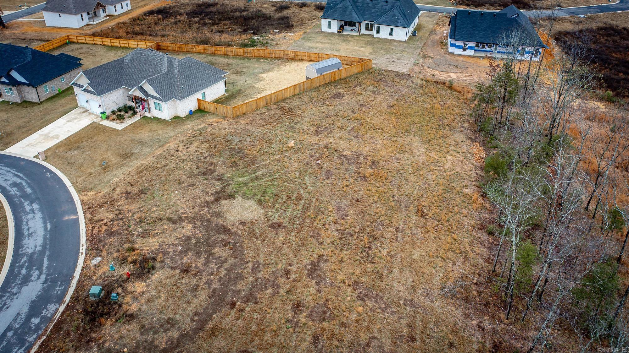 HIDDEN VALLEY ESTATES - Land