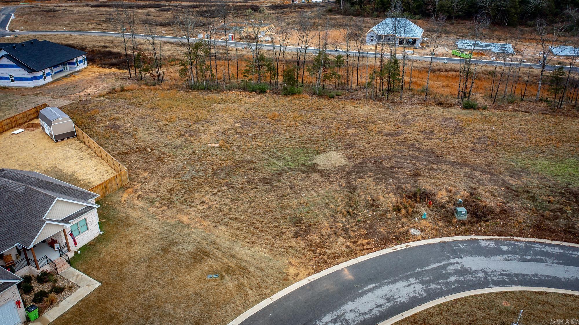 HIDDEN VALLEY ESTATES - Land