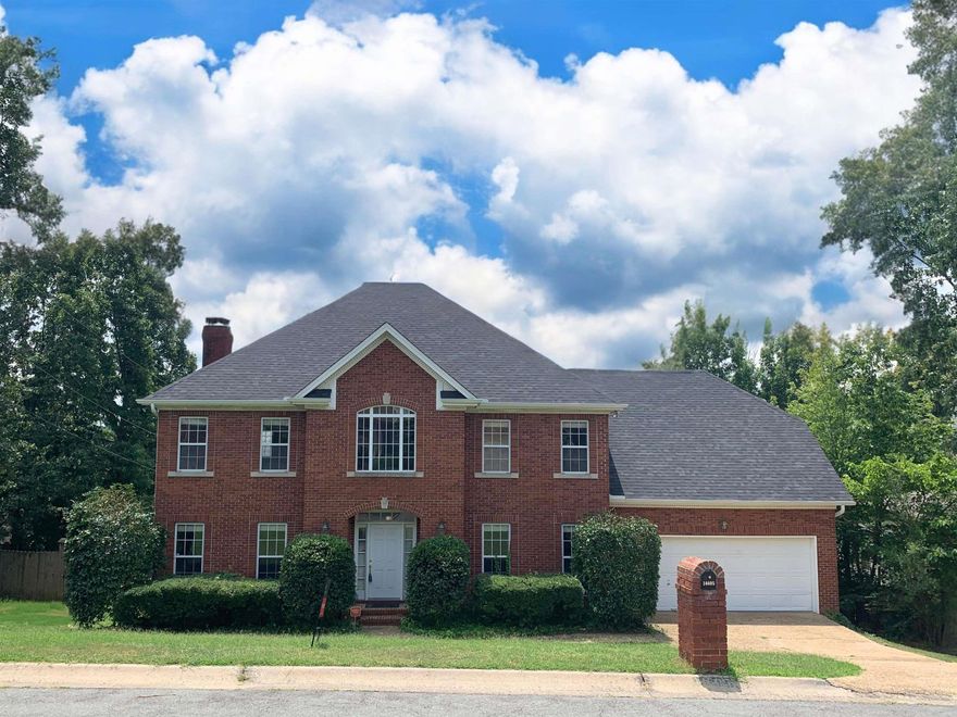 *OPEN HOUSE SUNDAY 2-4pm* Come see this fabulous home in the desirable Don Robinson school district of West Little Rock! This beautiful house sits on 0.25 acres and features hard wood floors, brand new carpet, a large kitchen with two pantries, a newly painted dining room and deck, and a workshop! Upstairs, you’ll find a large master suite featuring a Jacuzzi spa tub and new walk-in tile shower, a large bonus room with a projector space for an in-home movie theater, and two additional spacious bedrooms. Outside offers a large deck with a lower concrete patio and a large crawl space that has been converted into a workshop. Other features include: Hanky-brother siding with a lifetime warranty, a new roof, security system, and a sprinkler system. This home is nestled in the heart of West Little Rock with quick access to Hwy 10, Rodney Parham, and Chenal. Let’s make this your new home!