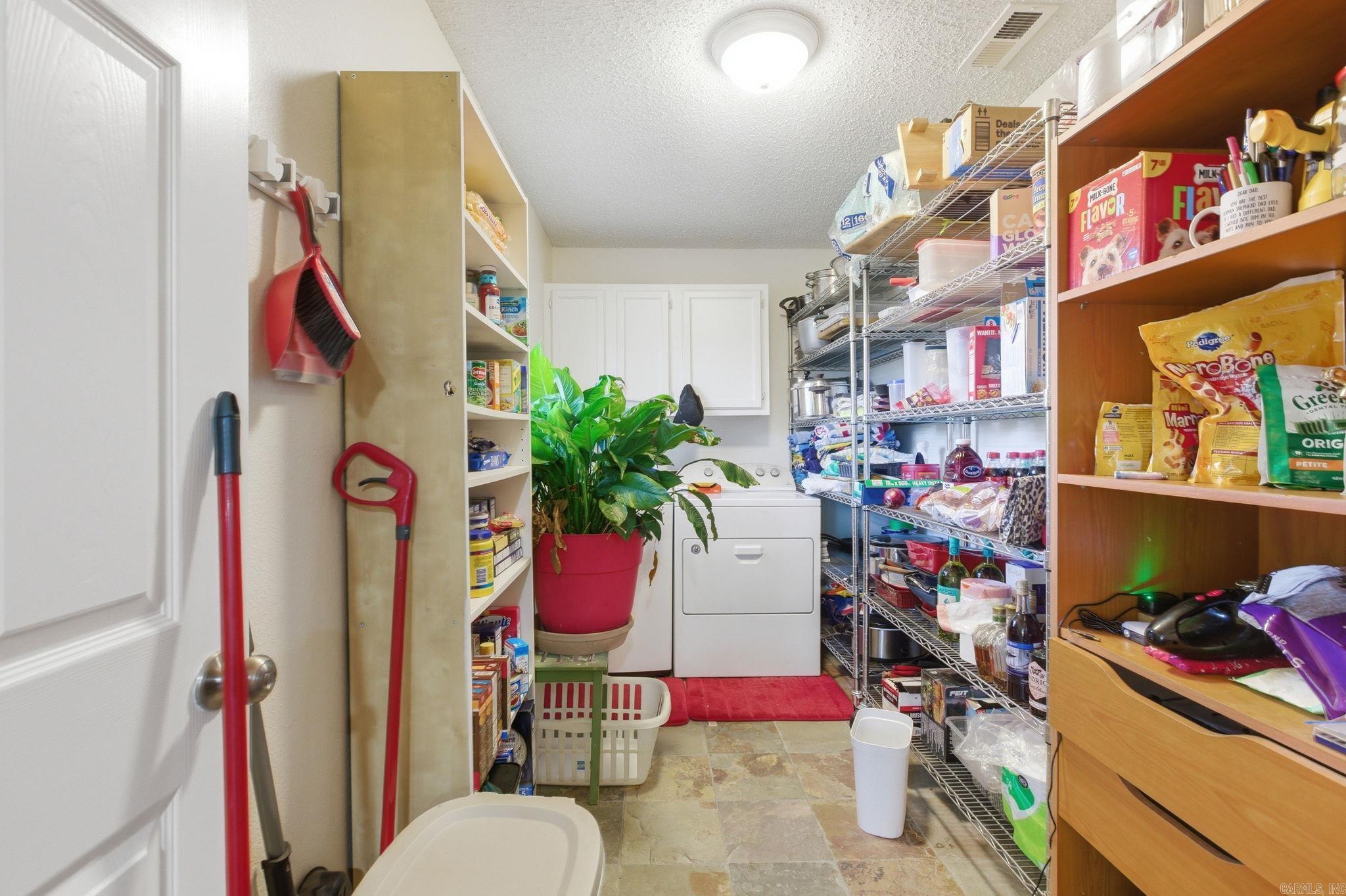 SPRINGHILL MANOR WEST - Residential