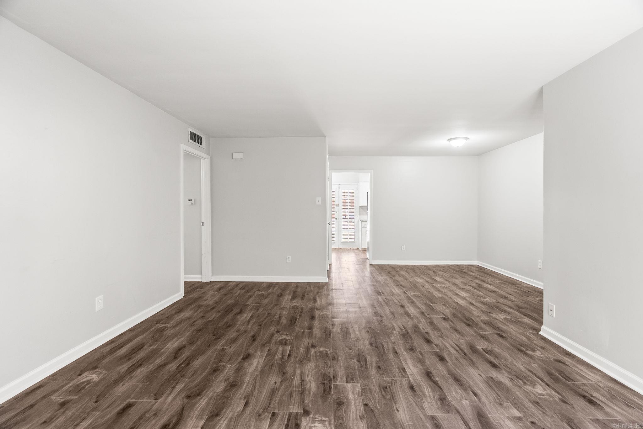 WINDSOR GARDENS CONDOMINIUMS - Residential