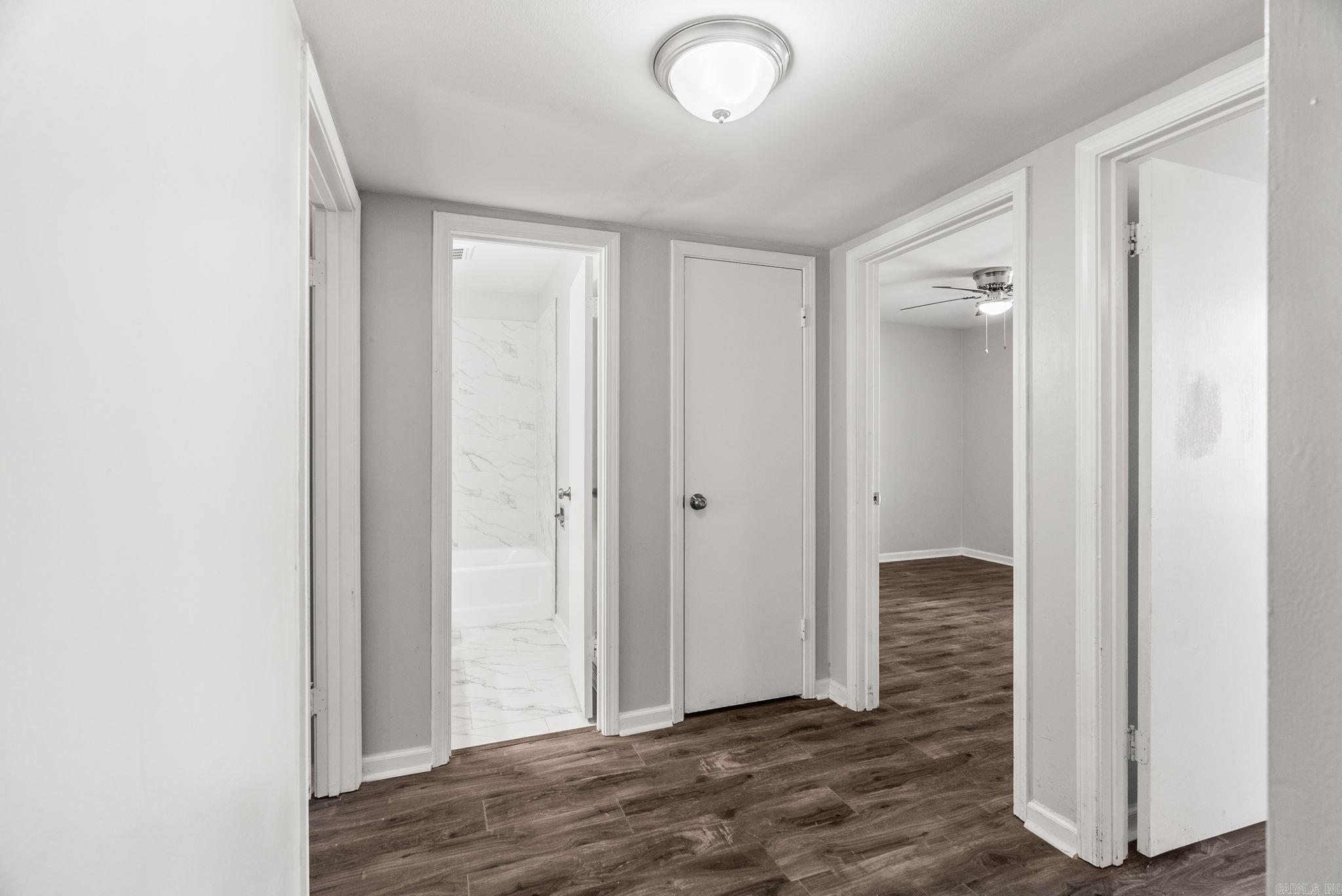 WINDSOR GARDENS CONDOMINIUMS - Residential