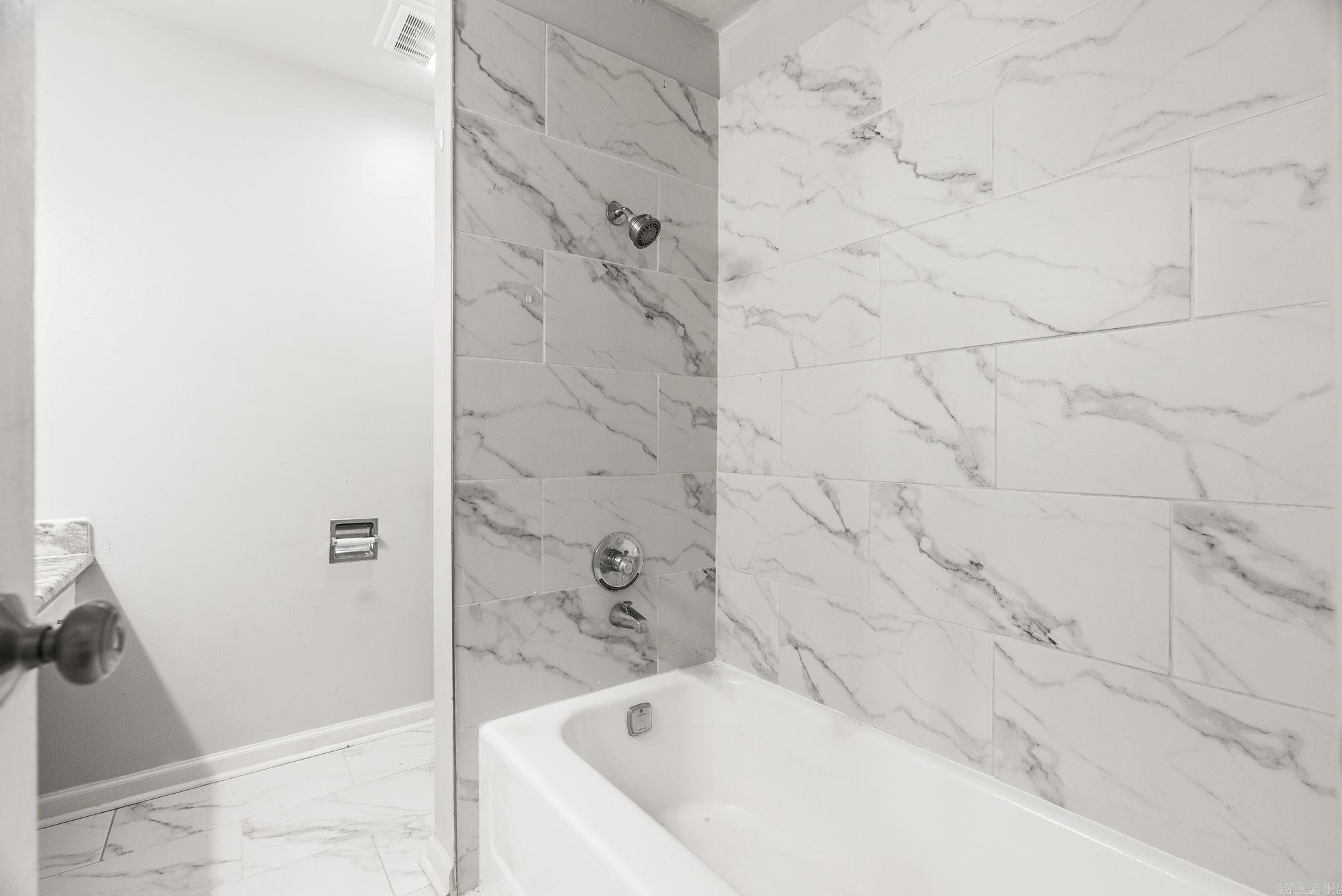 WINDSOR GARDENS CONDOMINIUMS - Residential