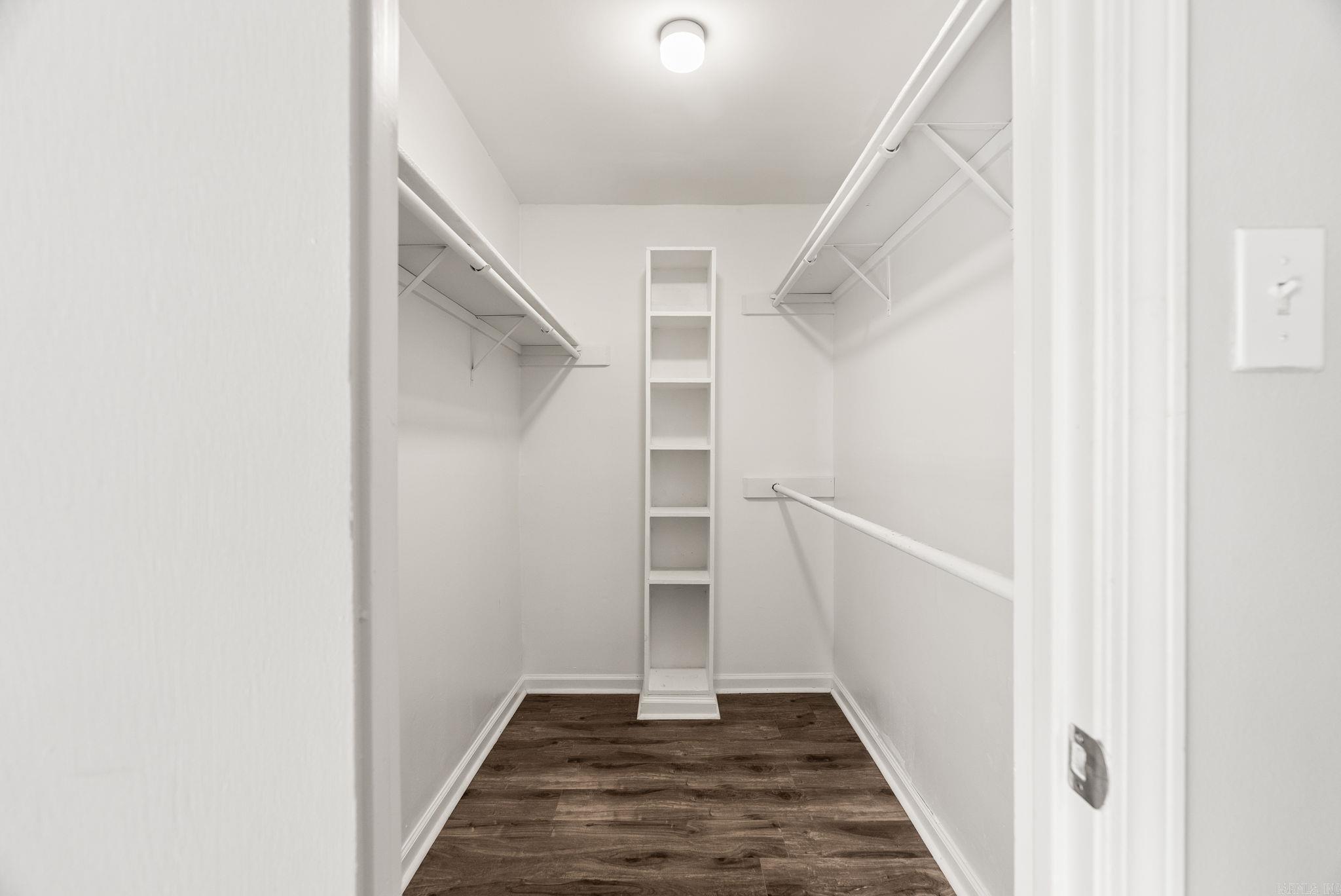 WINDSOR GARDENS CONDOMINIUMS - Residential